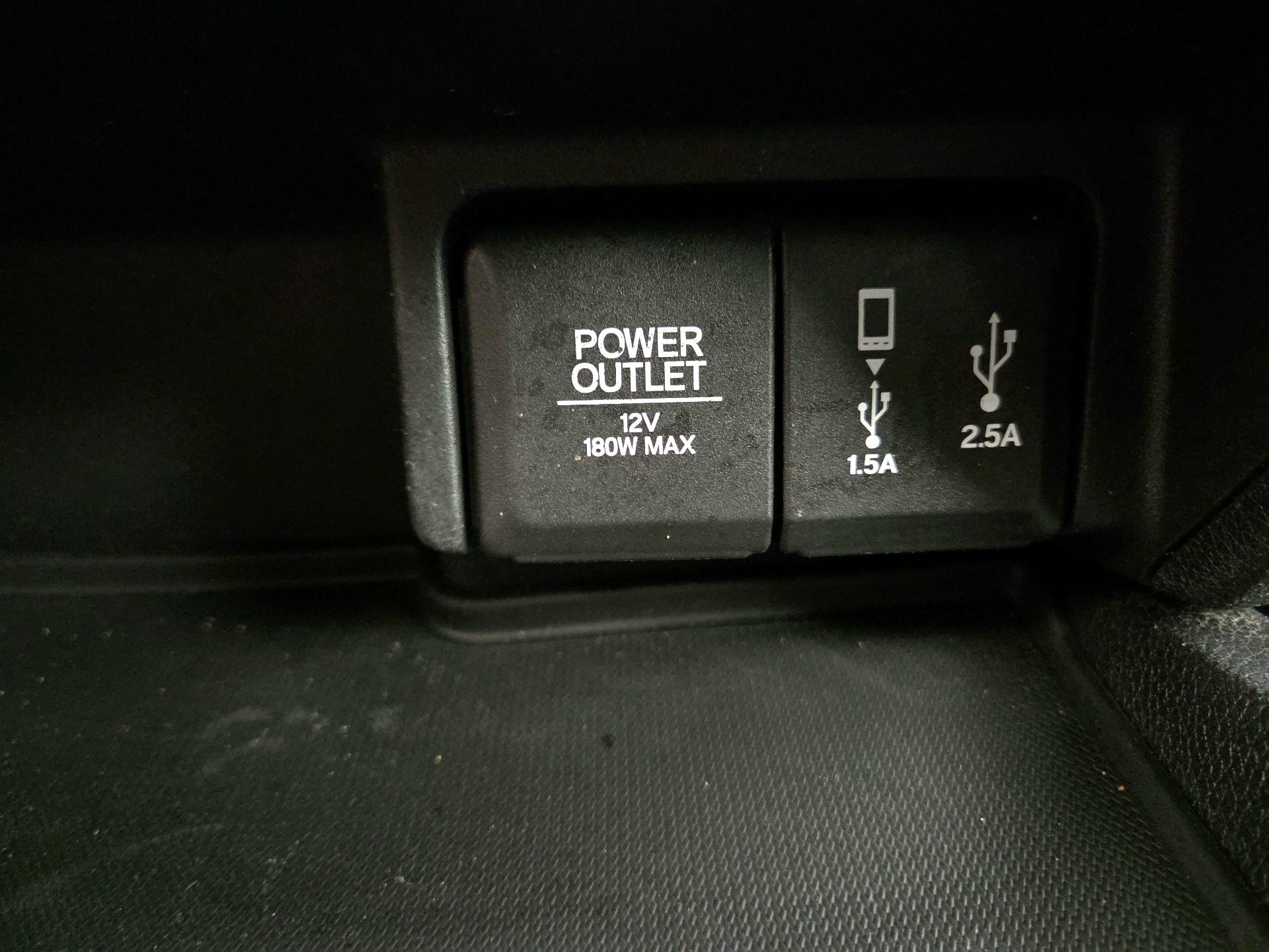 Thumbnail: 2017 Honda Pilot - 18