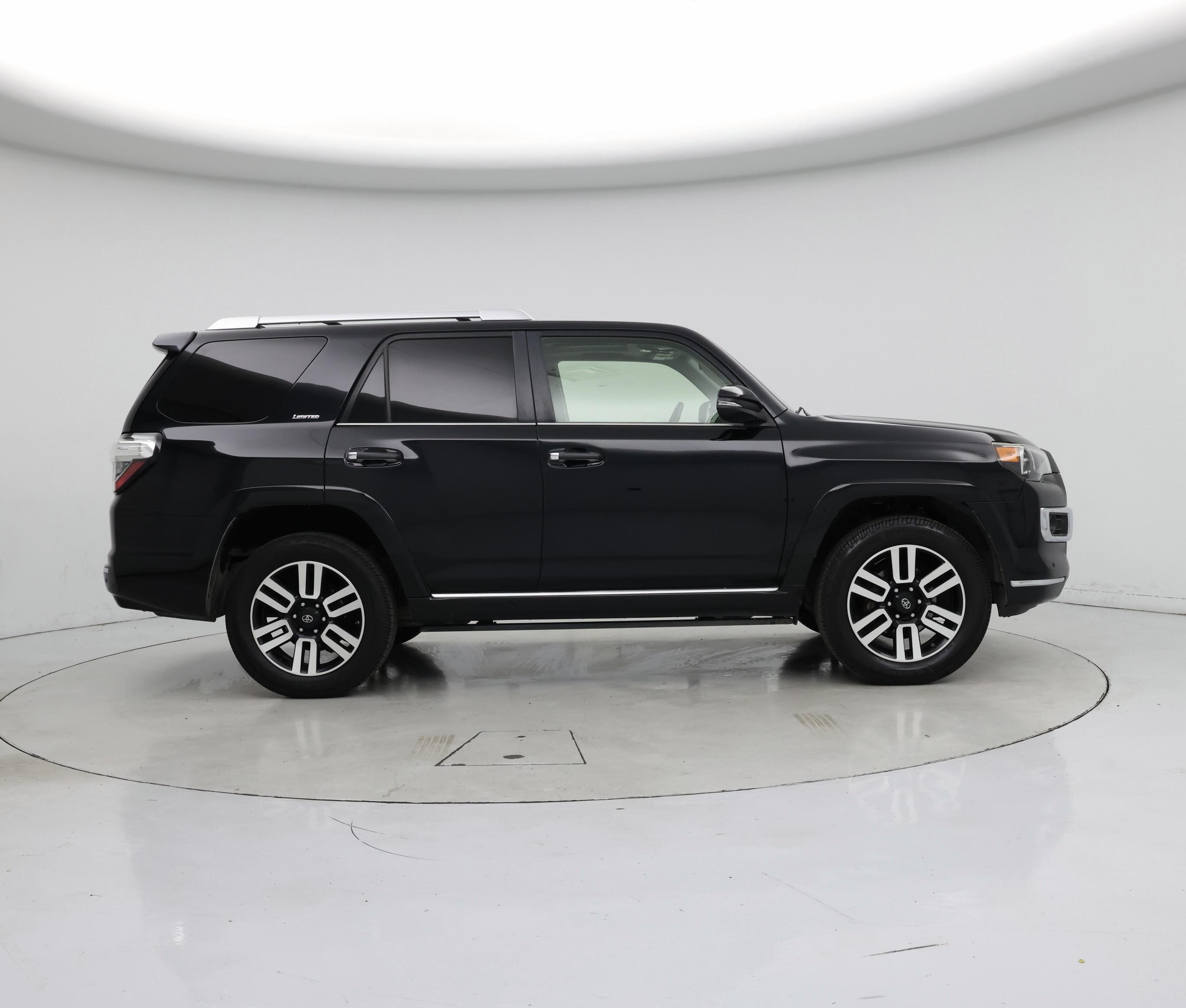 Thumbnail: 2018 Toyota 4Runner - 7