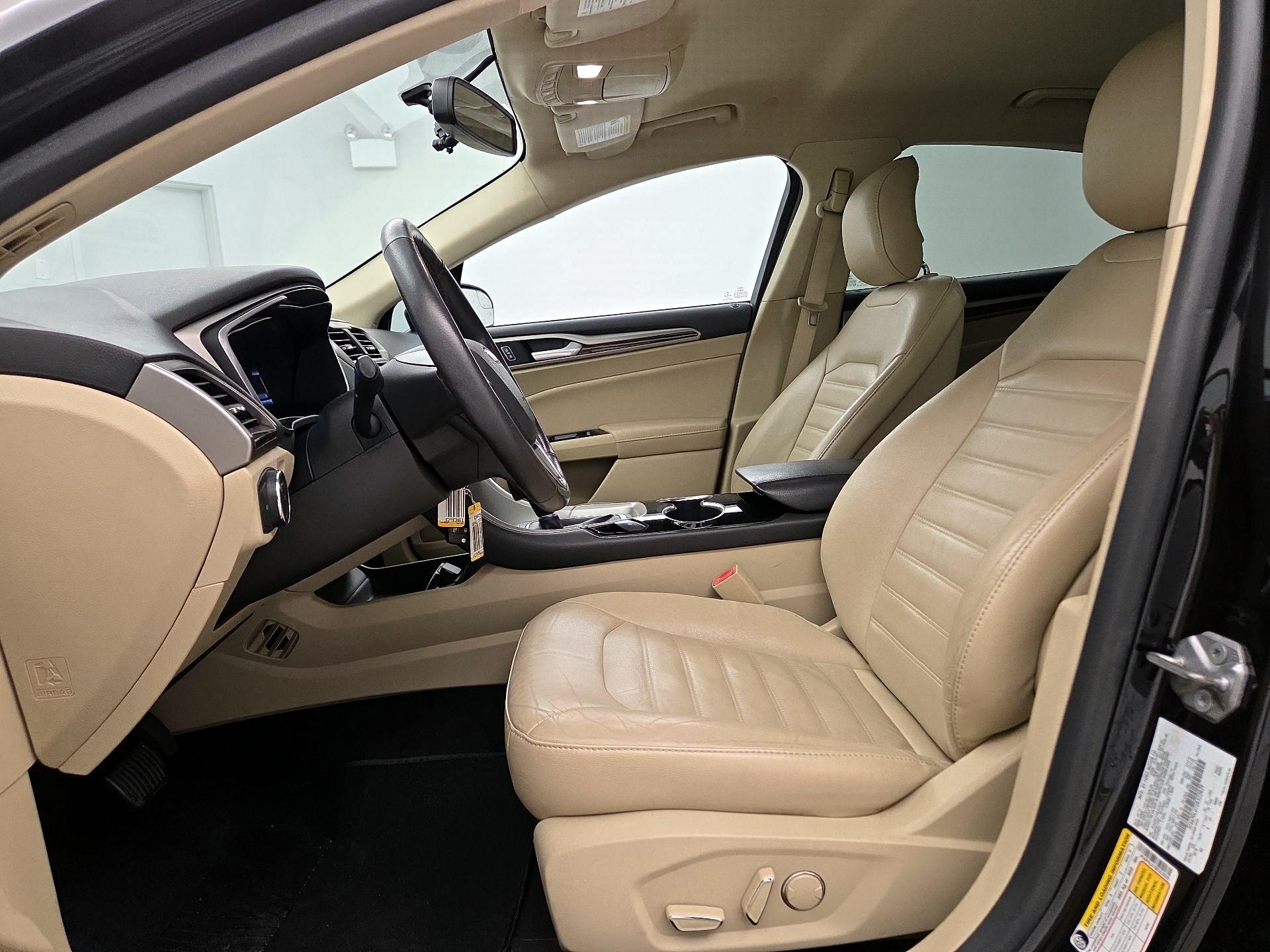 Thumbnail: 2014 Ford Fusion - 11