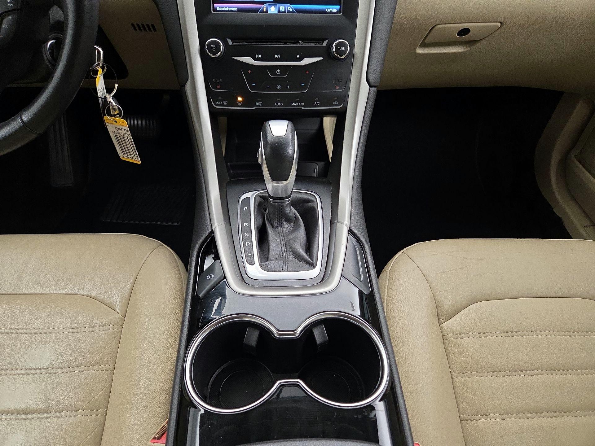 Thumbnail: 2014 Ford Fusion - 17