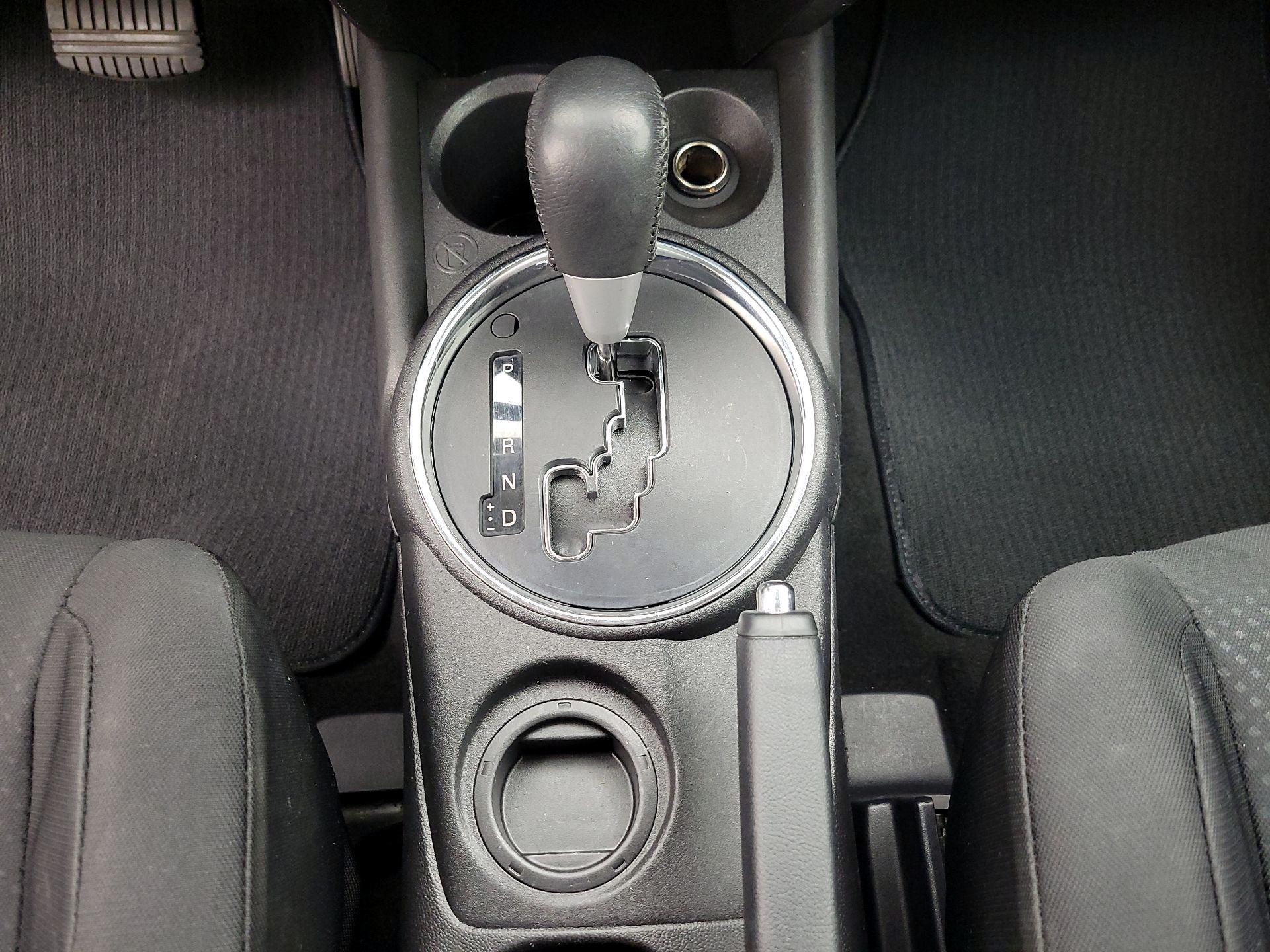 Thumbnail: 2015 Mitsubishi Outlander Sport - 16