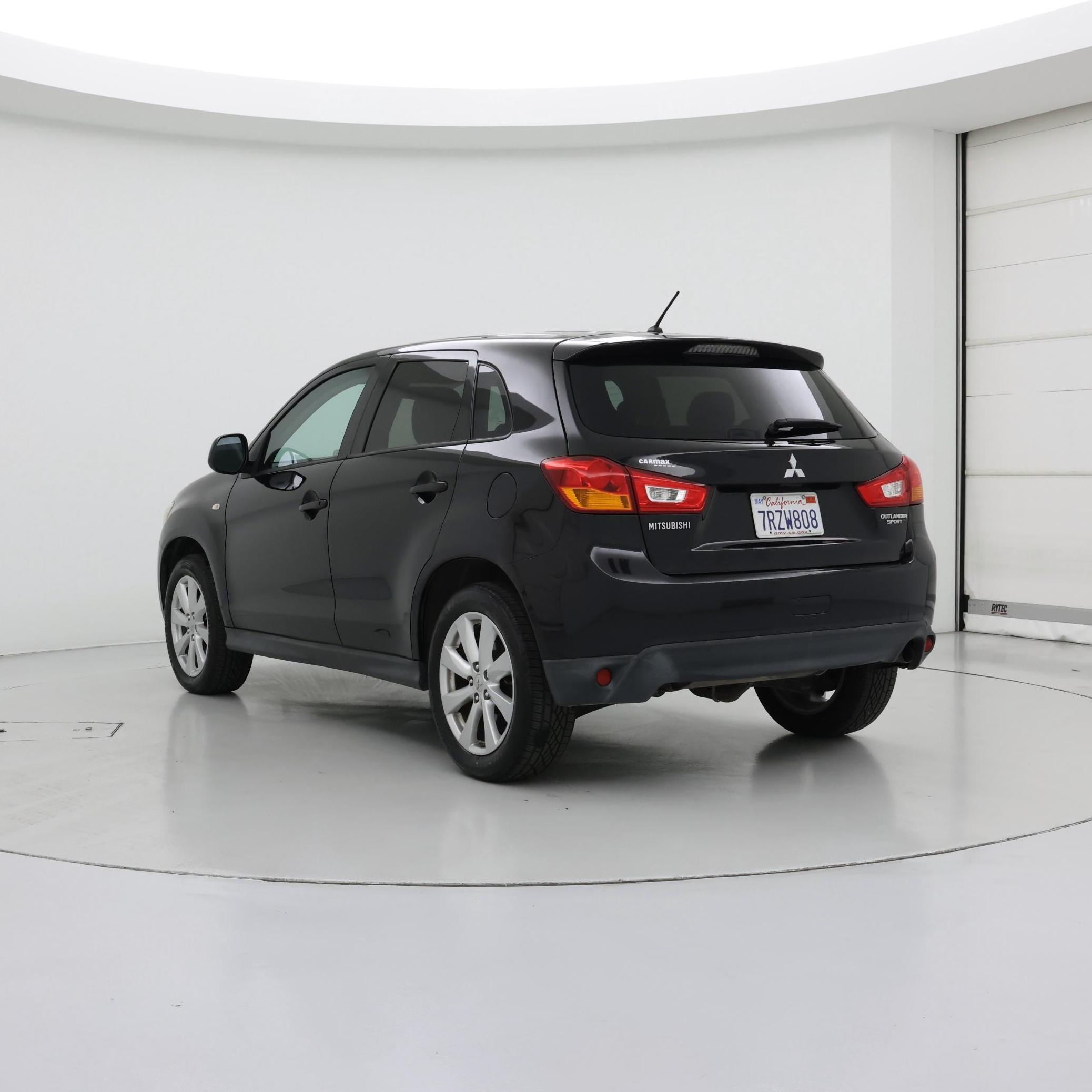 Thumbnail: 2015 Mitsubishi Outlander Sport - 2