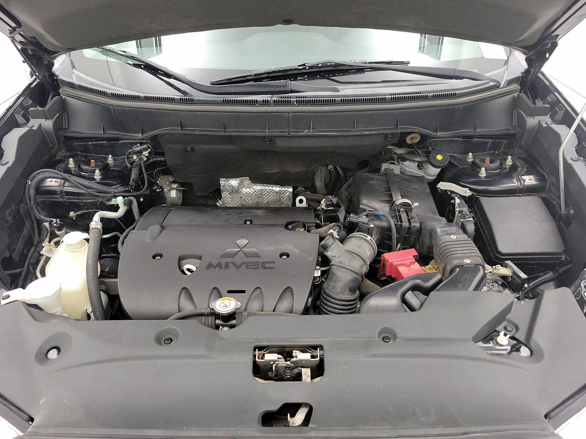 Thumbnail: 2015 Mitsubishi Outlander Sport - 20