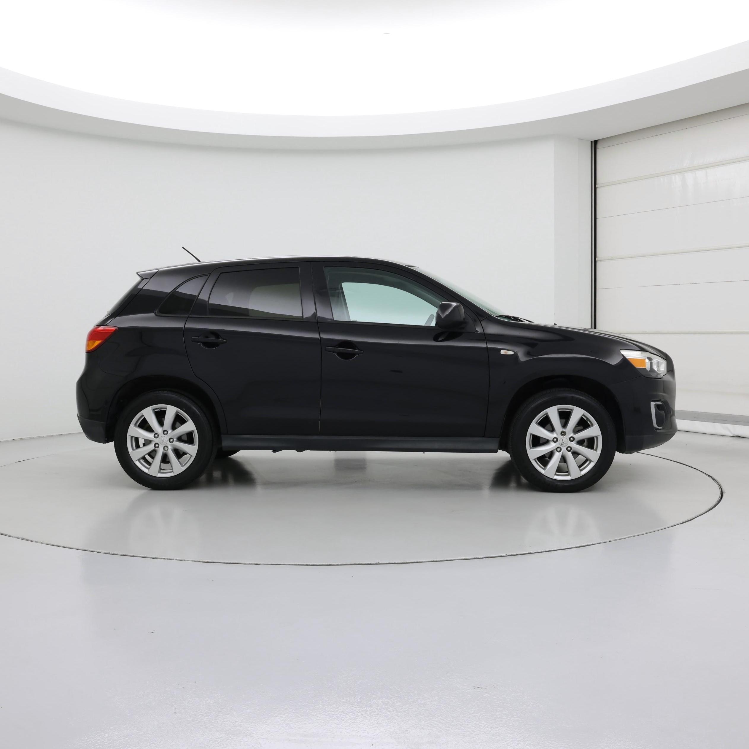 Thumbnail: 2015 Mitsubishi Outlander Sport - 7