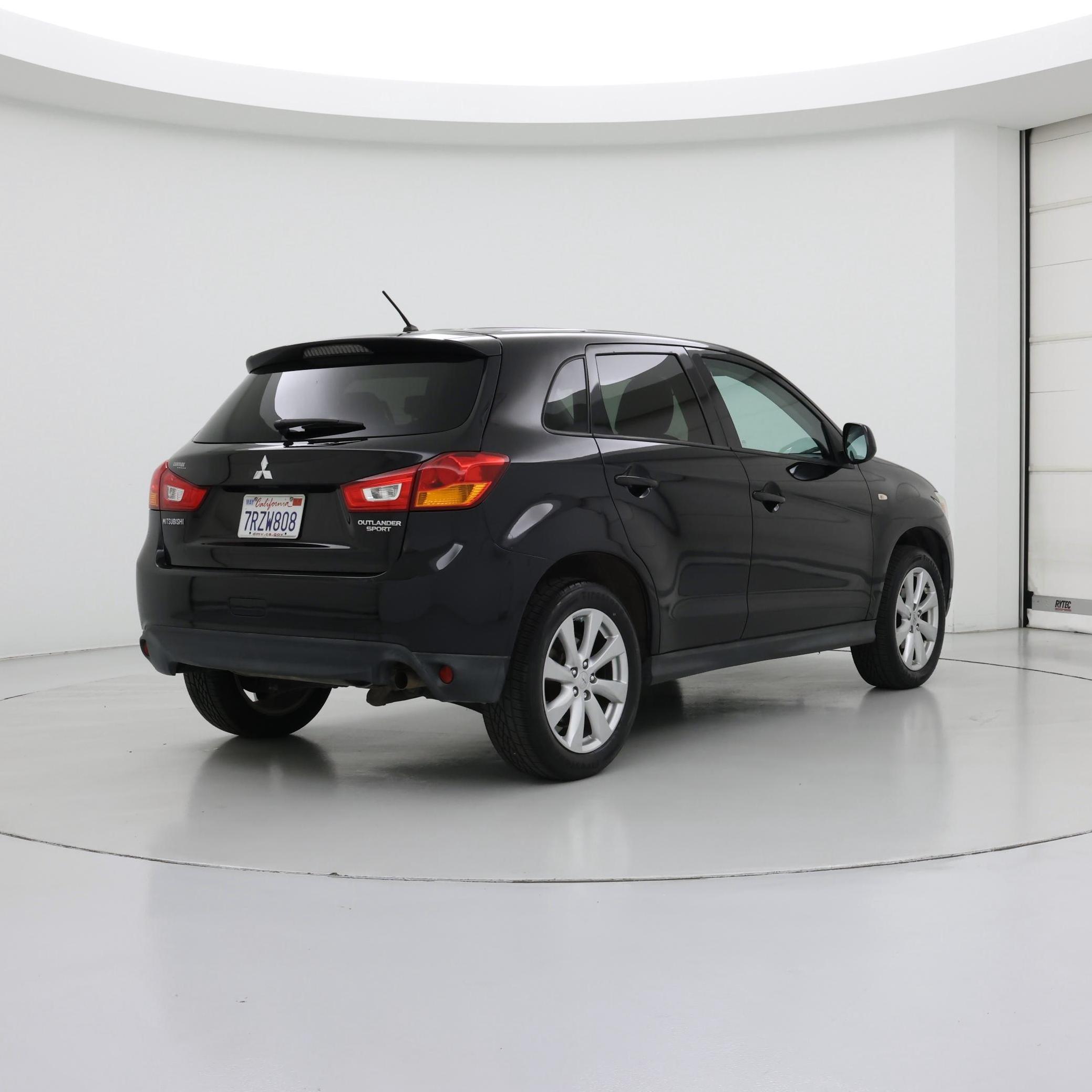 Thumbnail: 2015 Mitsubishi Outlander Sport - 8