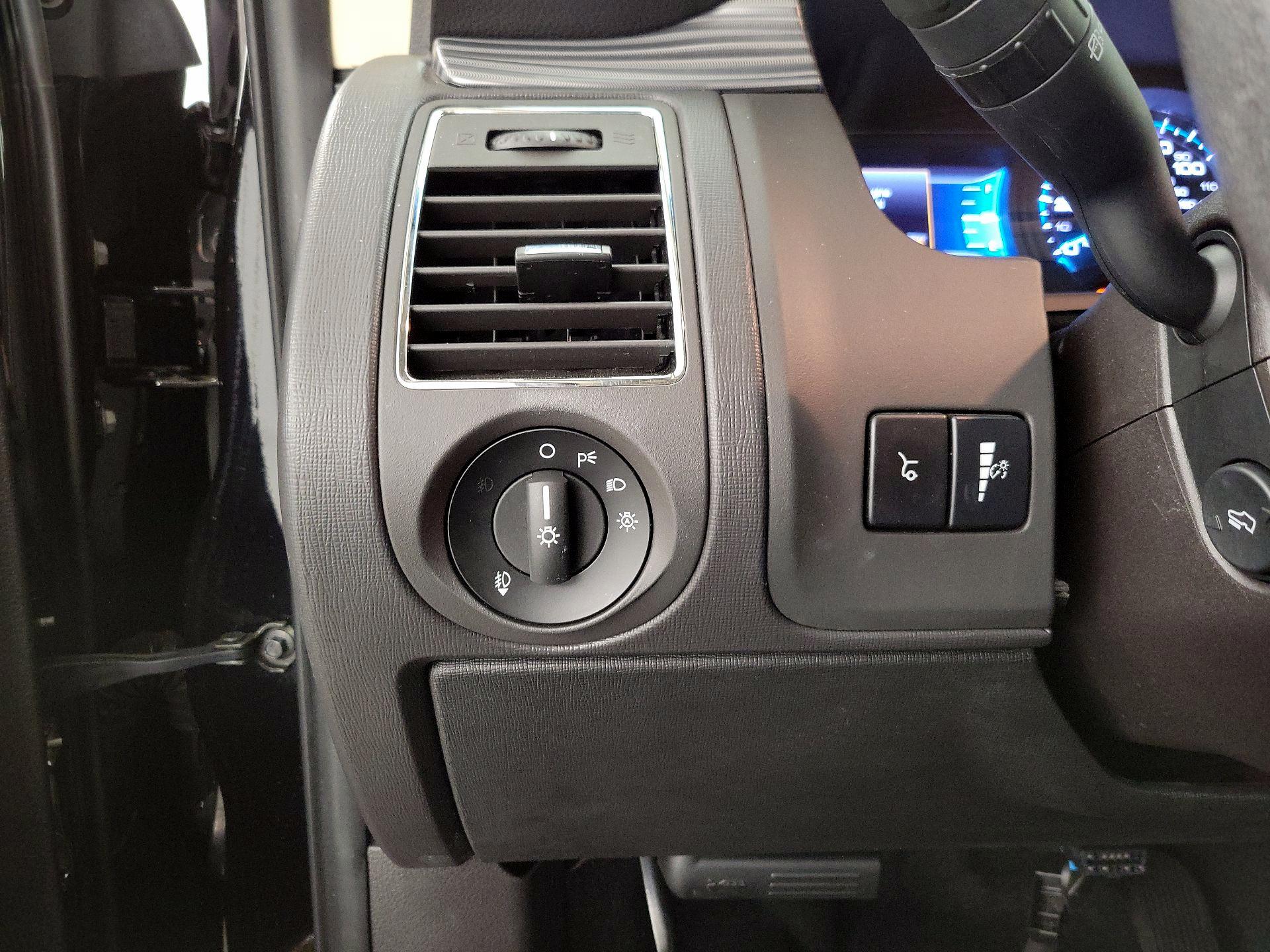 Thumbnail: 2019 Ford Flex - 13