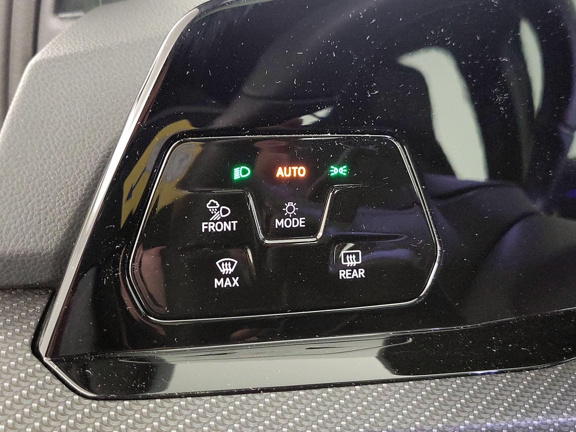 Thumbnail: 2024 Volkswagen Golf - 13