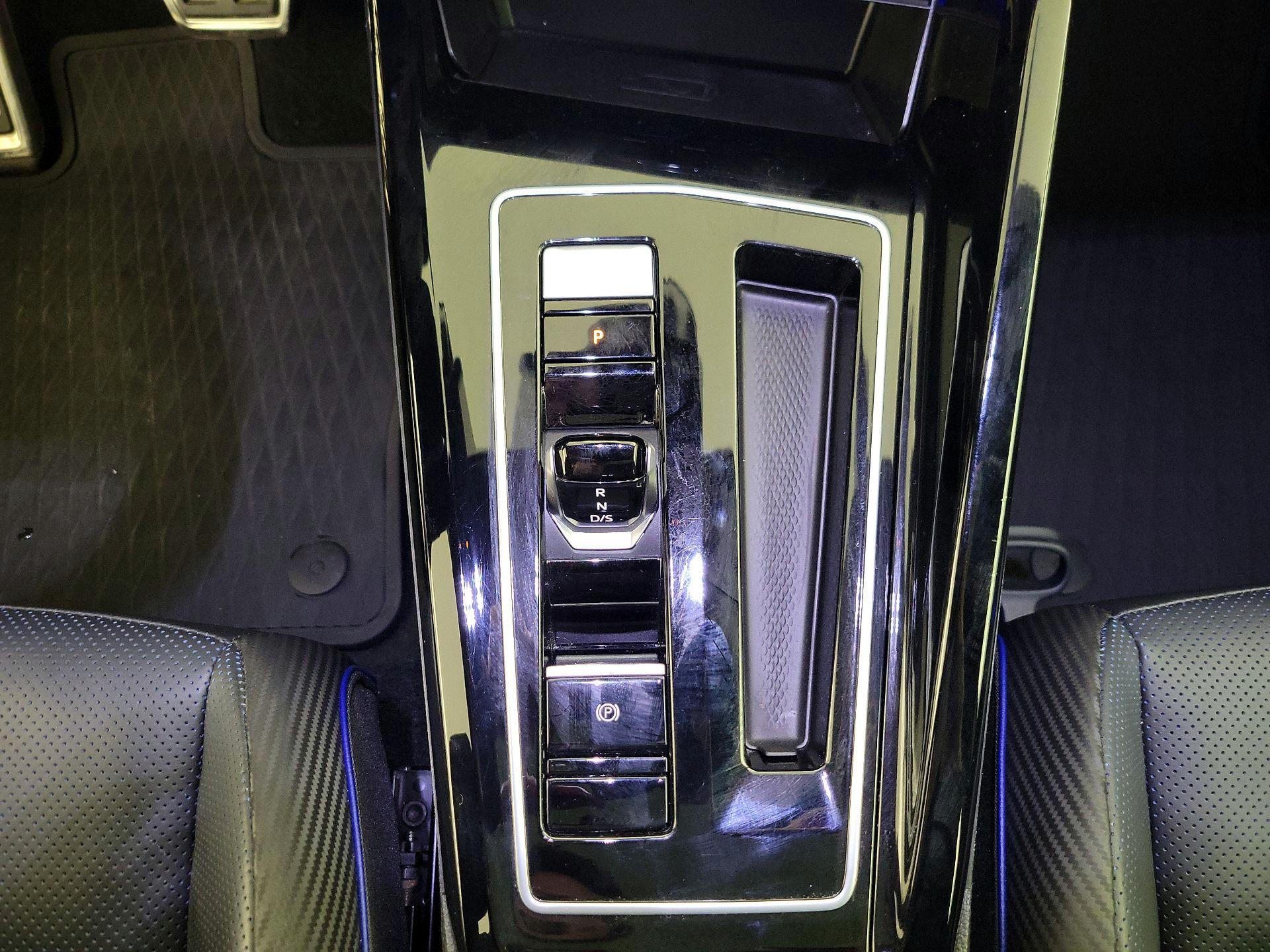 Thumbnail: 2024 Volkswagen Golf - 18