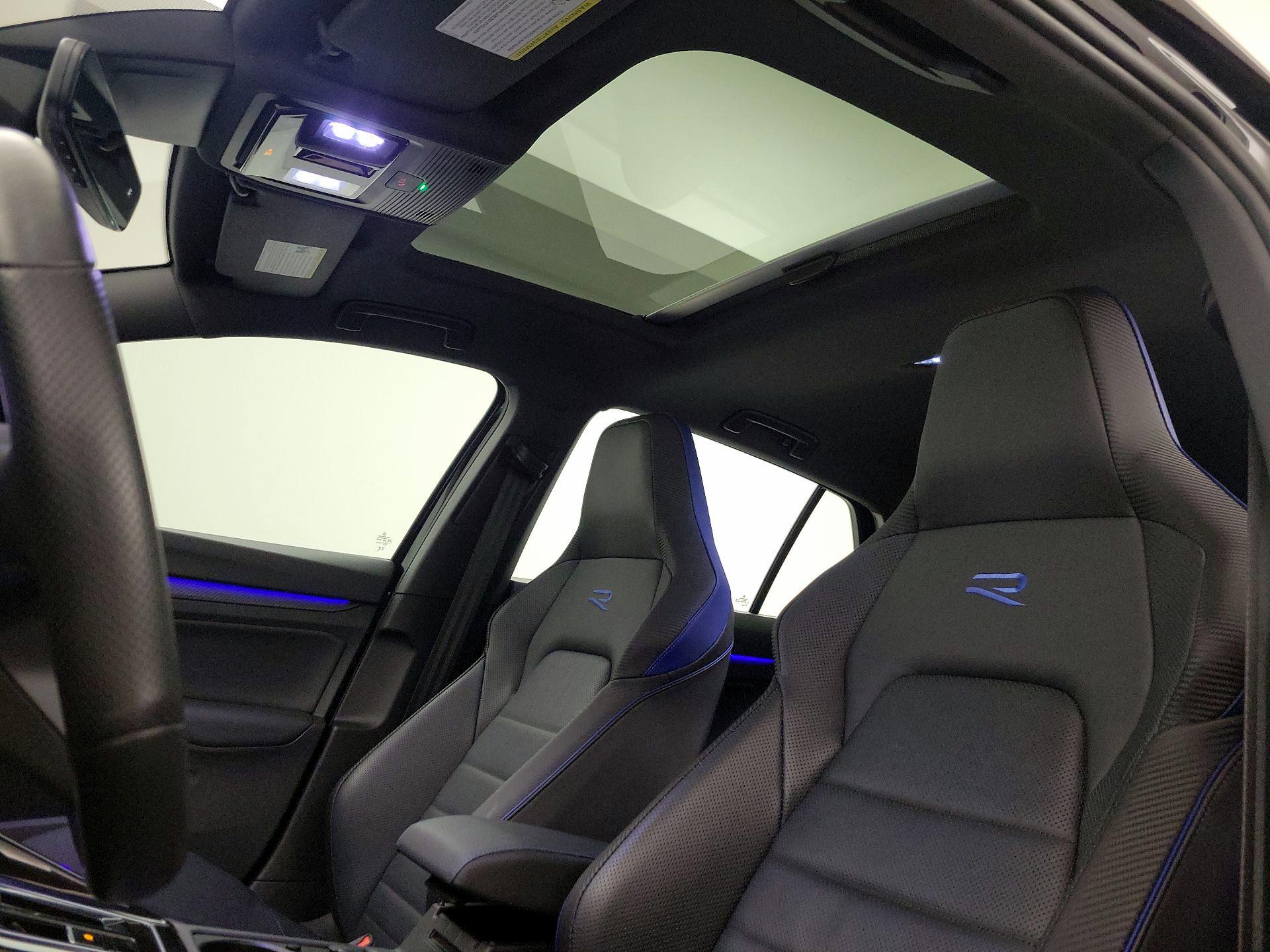 Thumbnail: 2024 Volkswagen Golf - 20