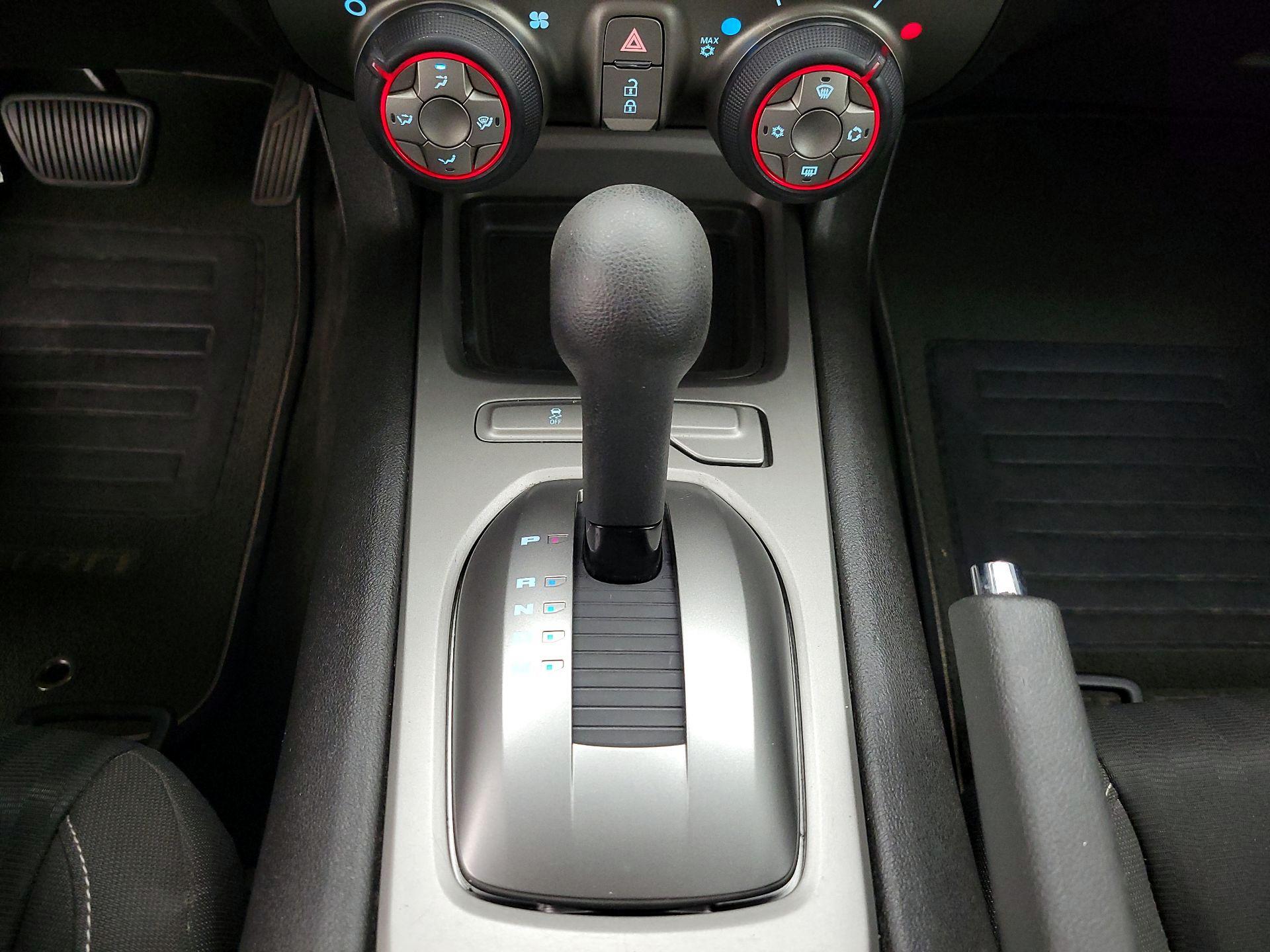 Thumbnail: 2015 Chevrolet Camaro - 16