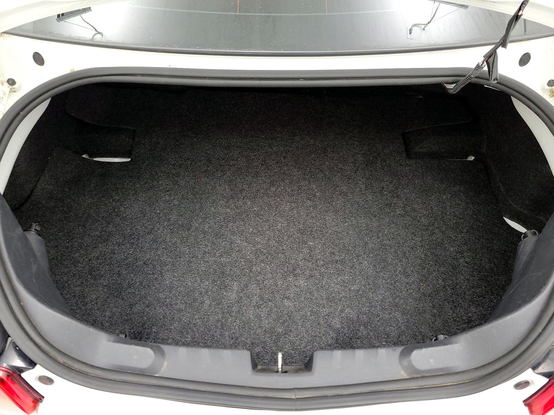 Thumbnail: 2015 Chevrolet Camaro - 19