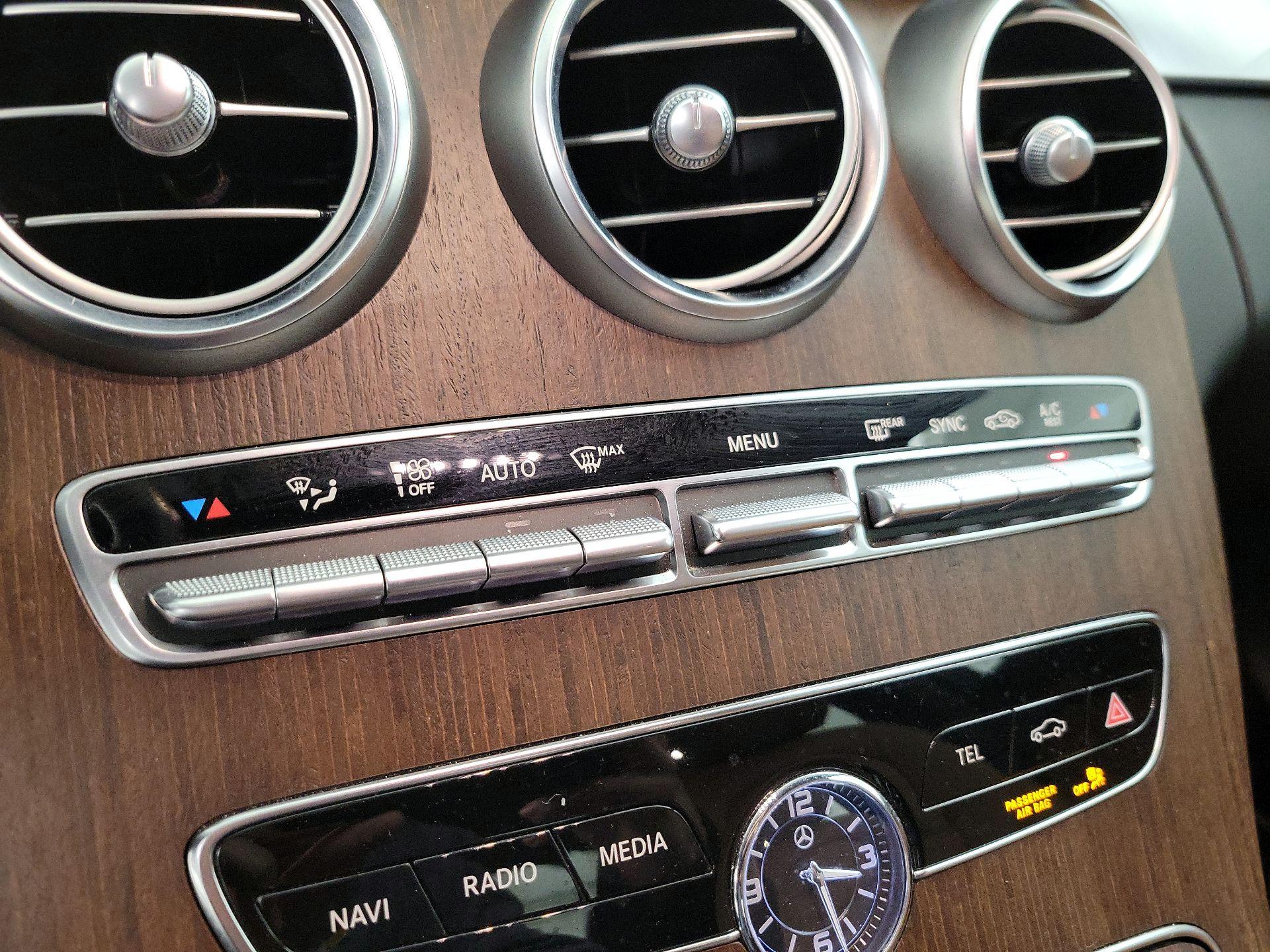 Thumbnail: 2020 Mercedes-Benz C-Class - 17