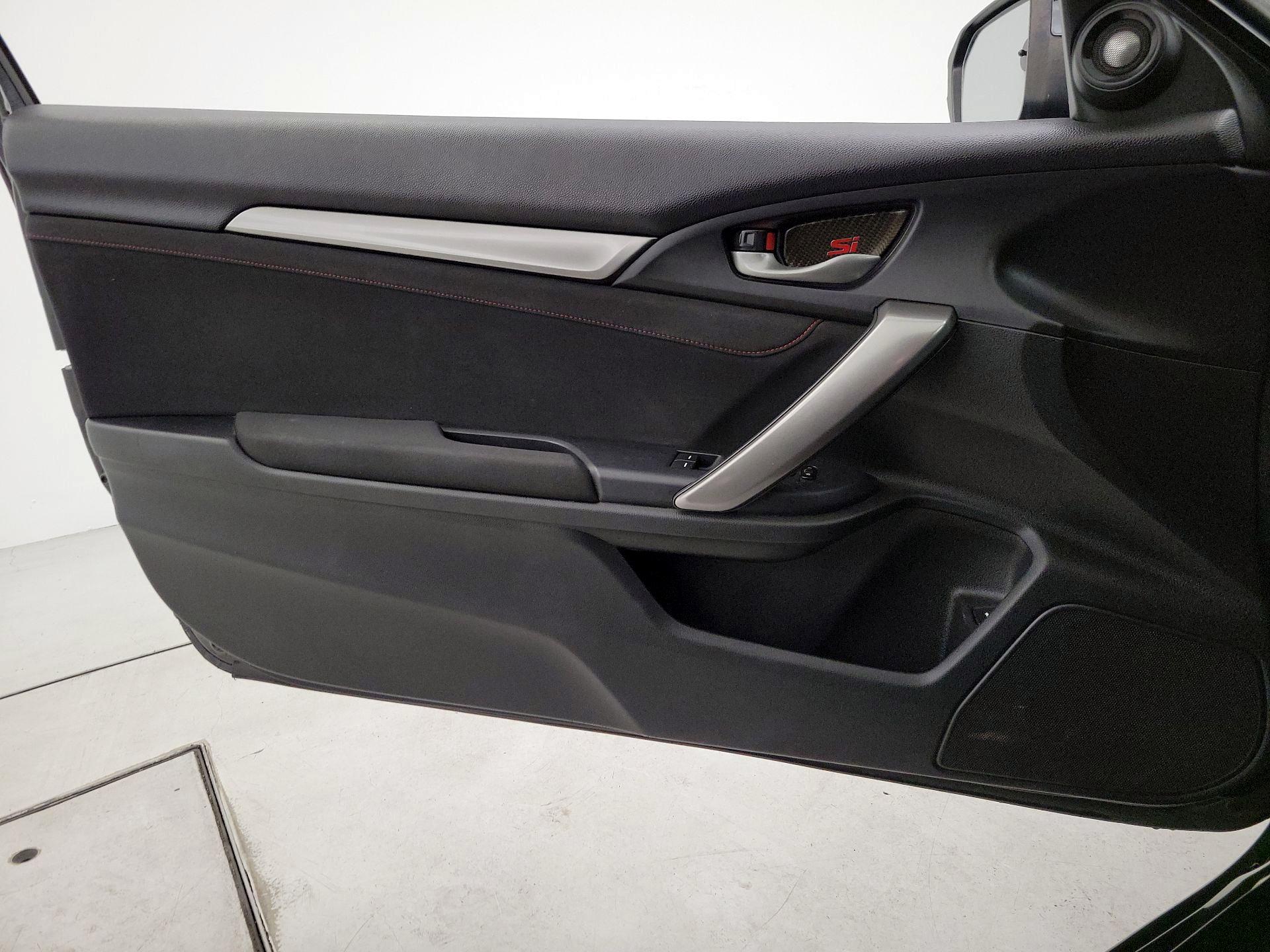 Thumbnail: 2017 Honda Civic - 12