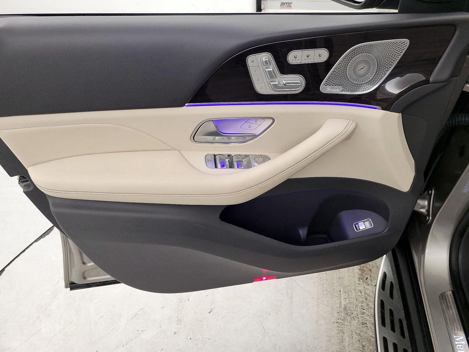 Thumbnail: 2020 Mercedes-Benz GLE - 12