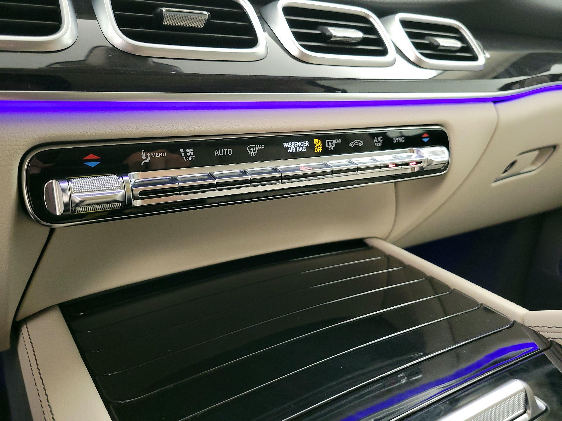 Thumbnail: 2020 Mercedes-Benz GLE - 17