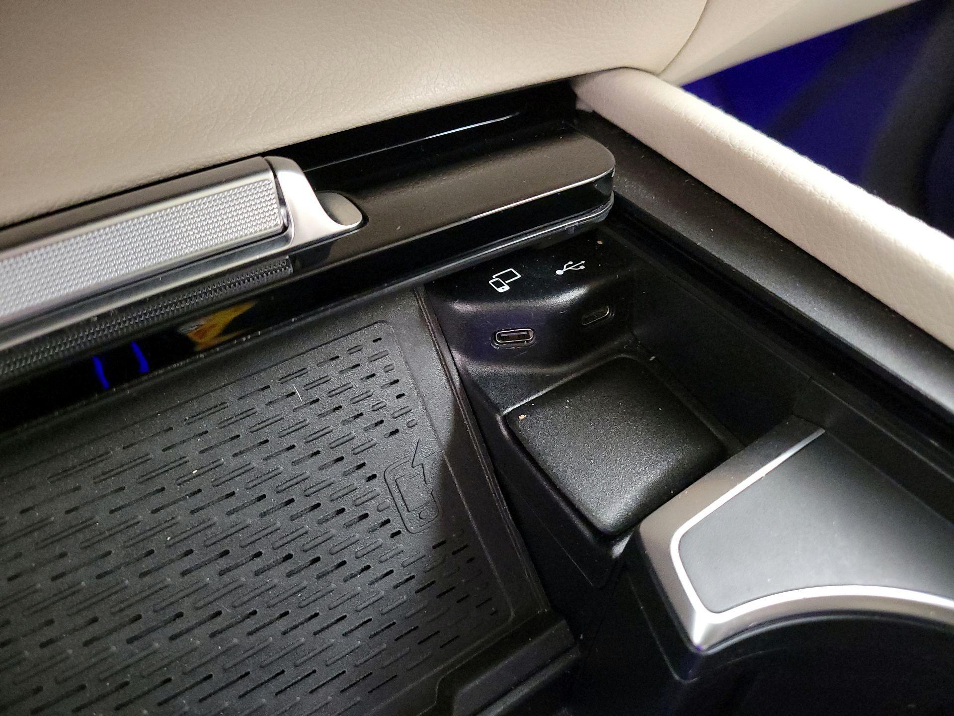 Thumbnail: 2020 Mercedes-Benz GLE - 19