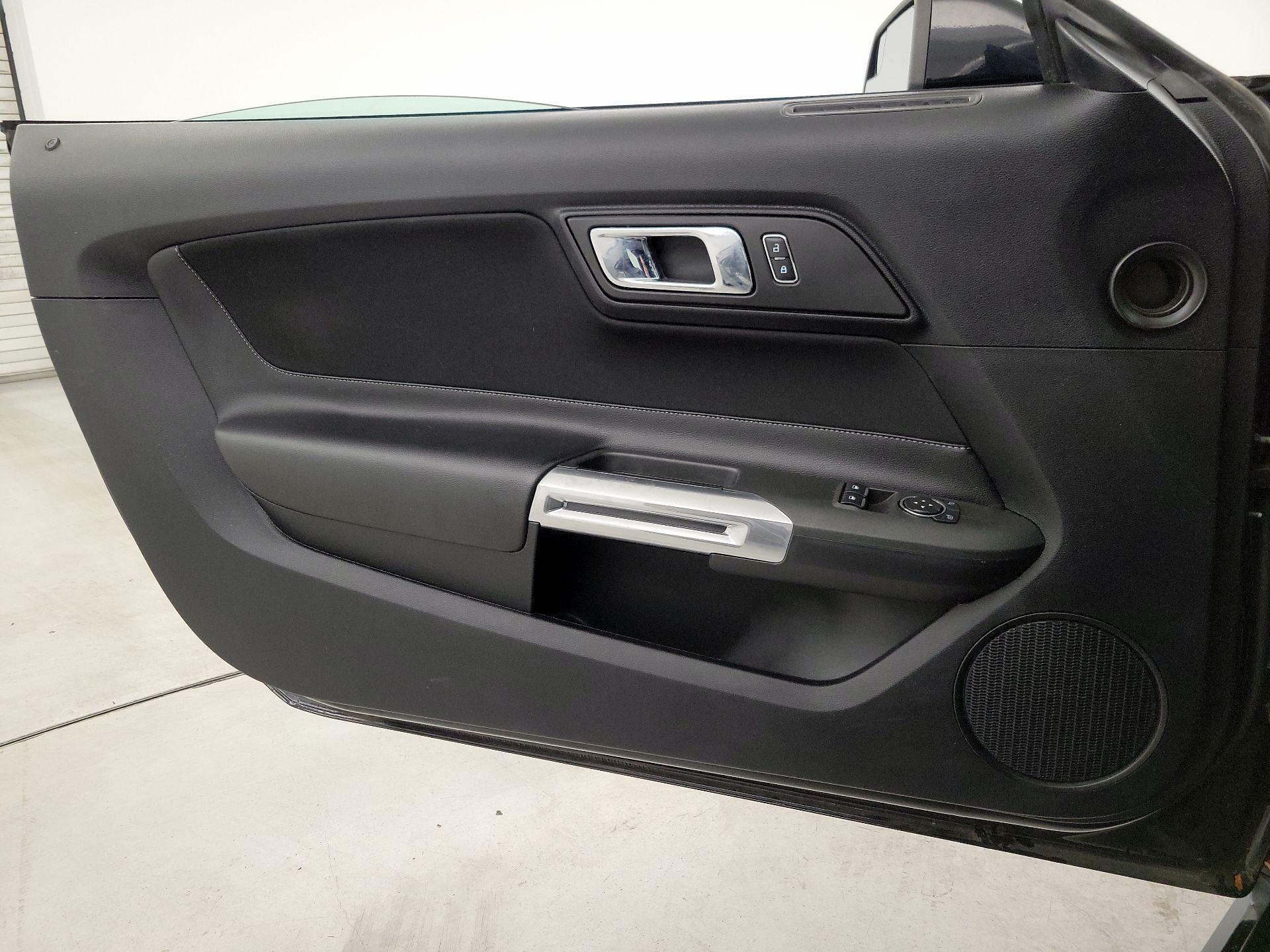 Thumbnail: 2016 Ford Mustang - 12