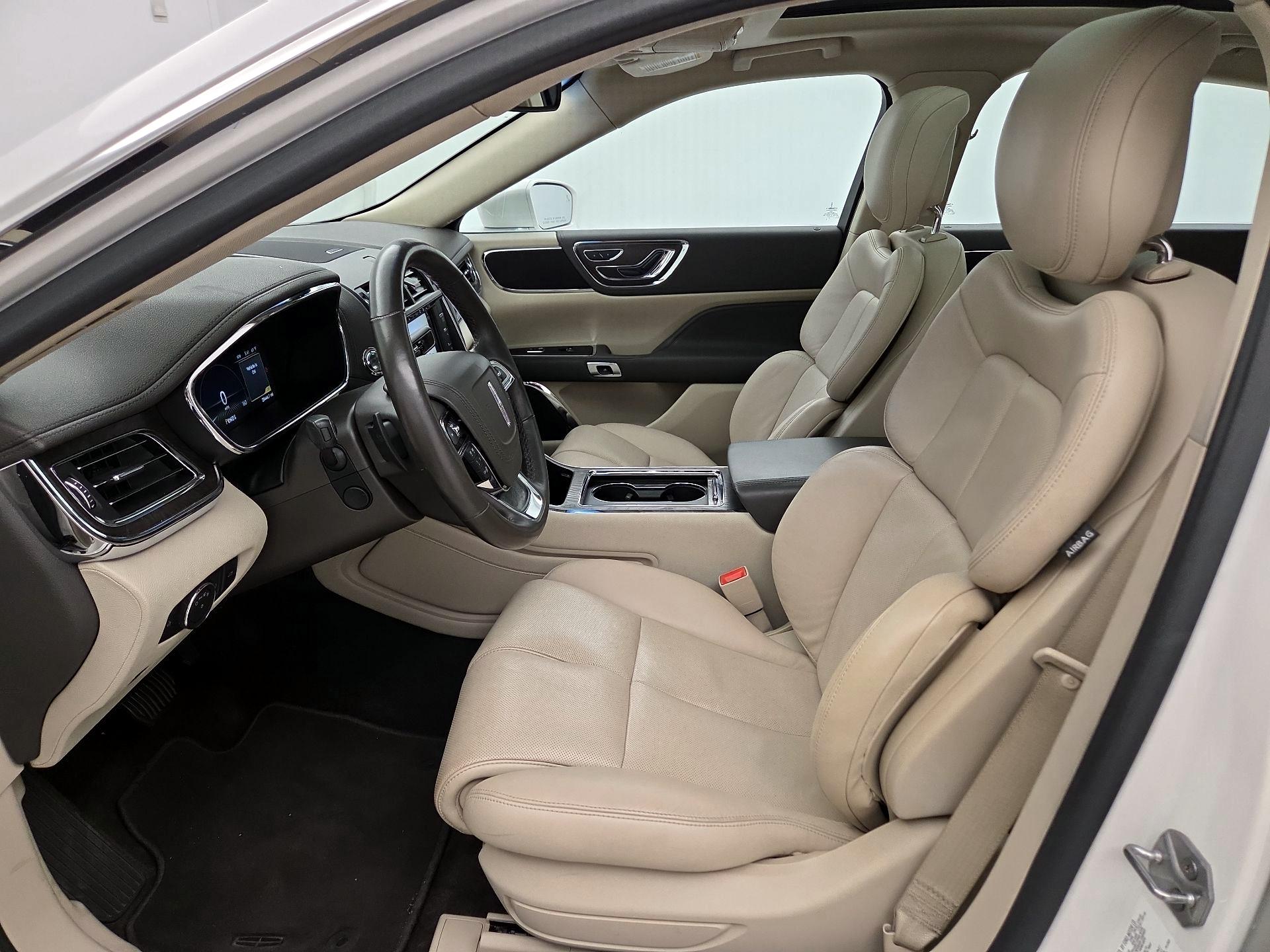 Thumbnail: 2017 Lincoln Continental - 11