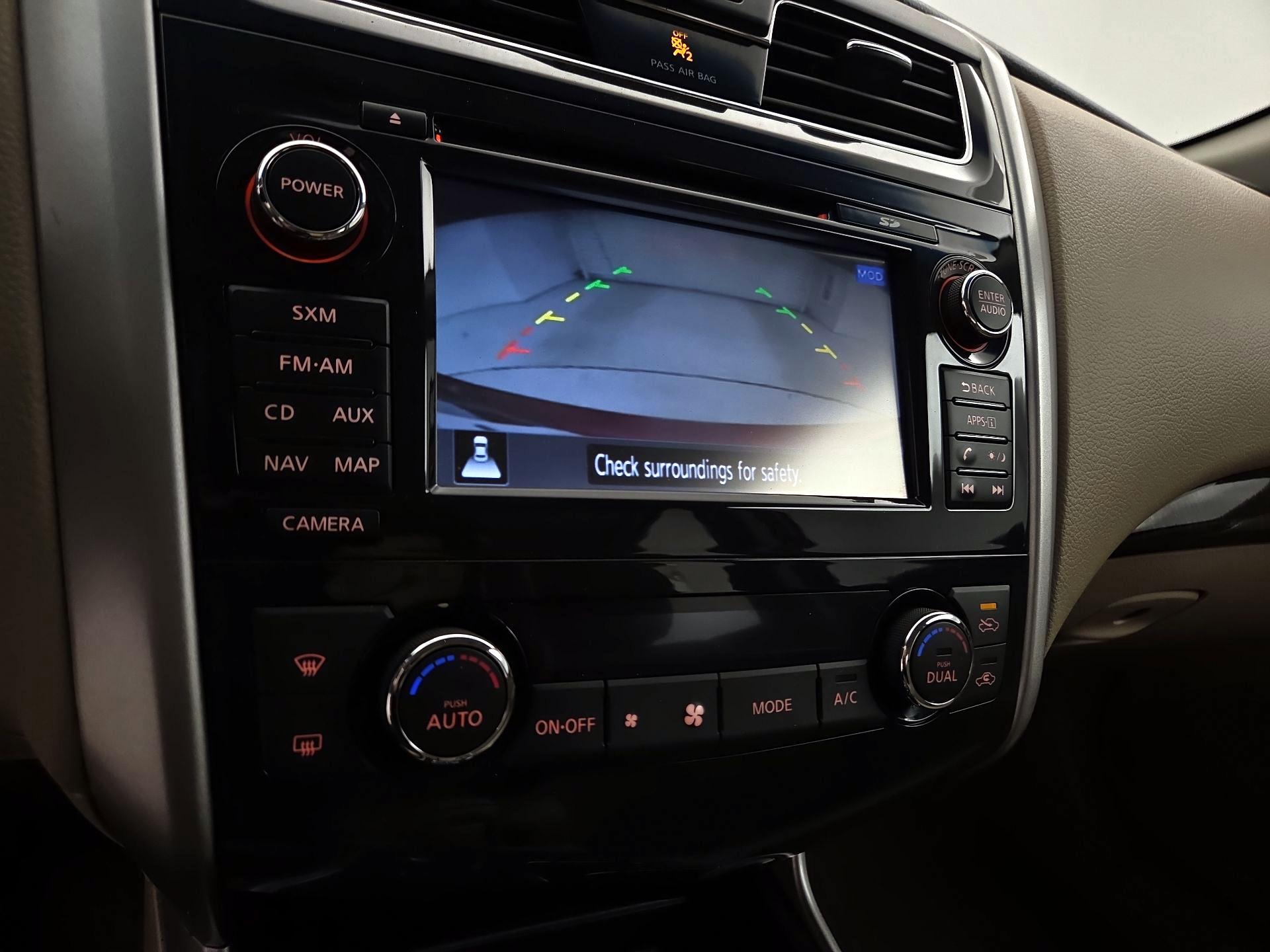 Thumbnail: 2014 Nissan Altima - 15