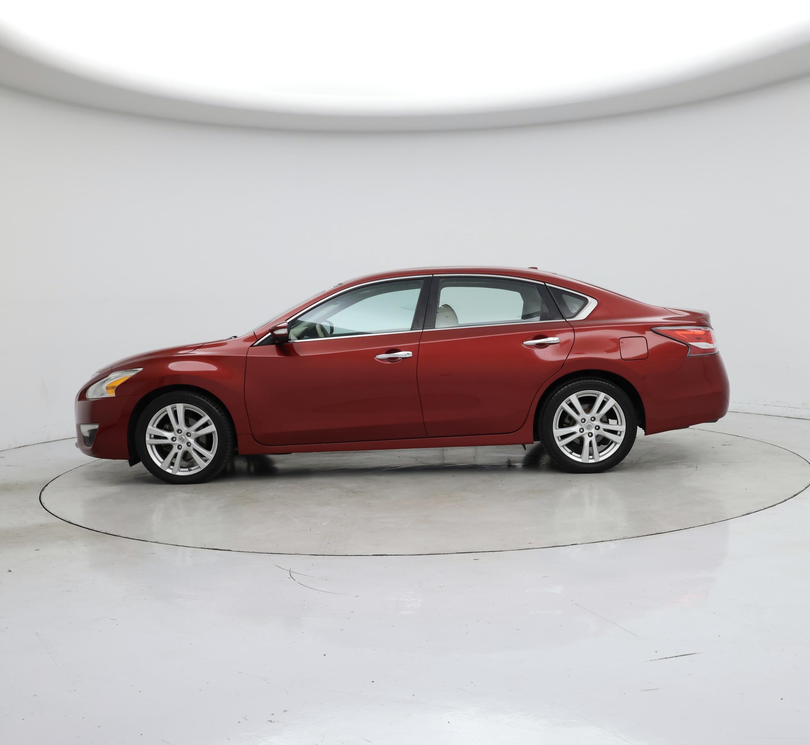 Thumbnail: 2014 Nissan Altima - 3