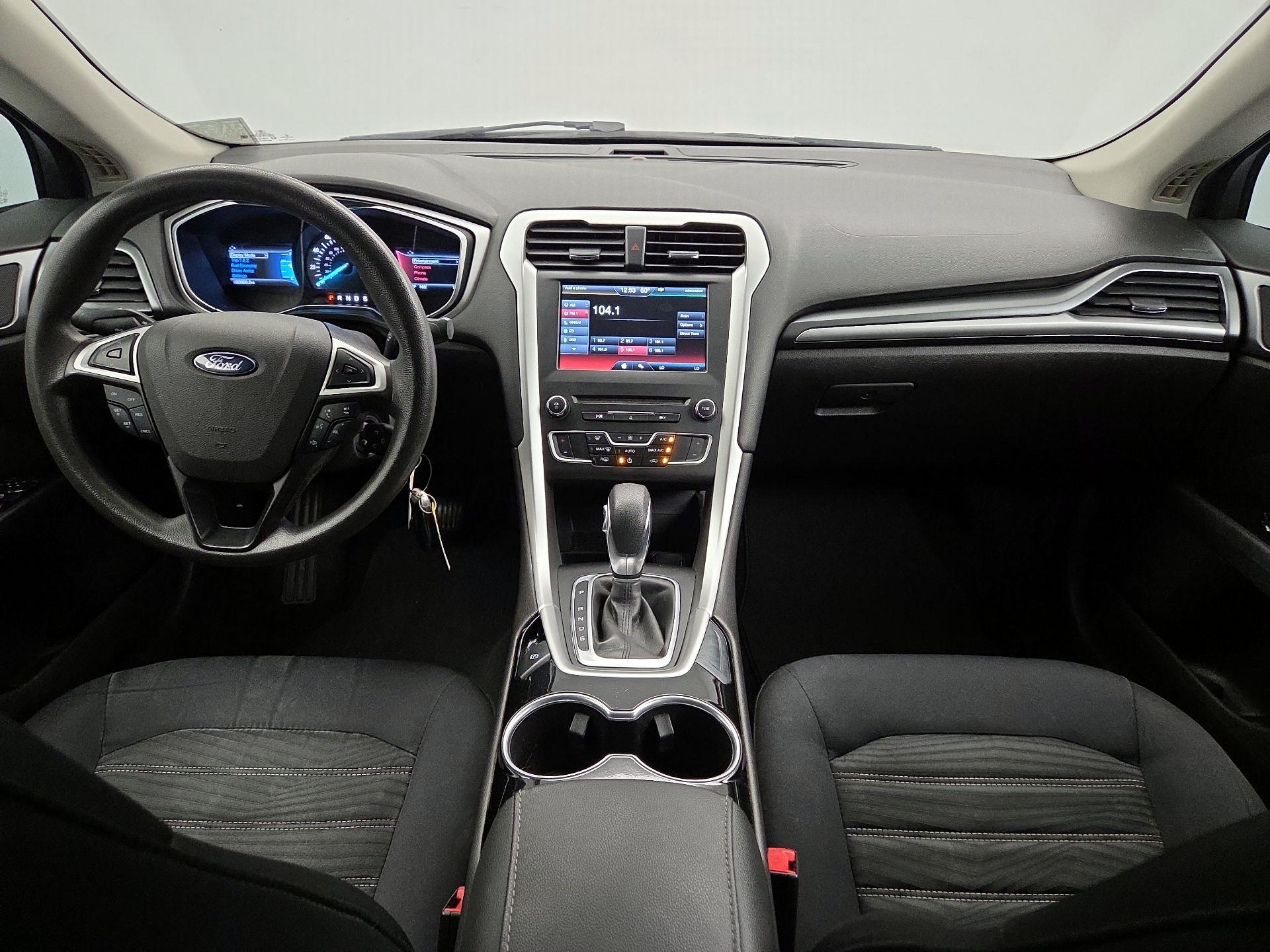 Thumbnail: 2016 Ford Fusion - 9