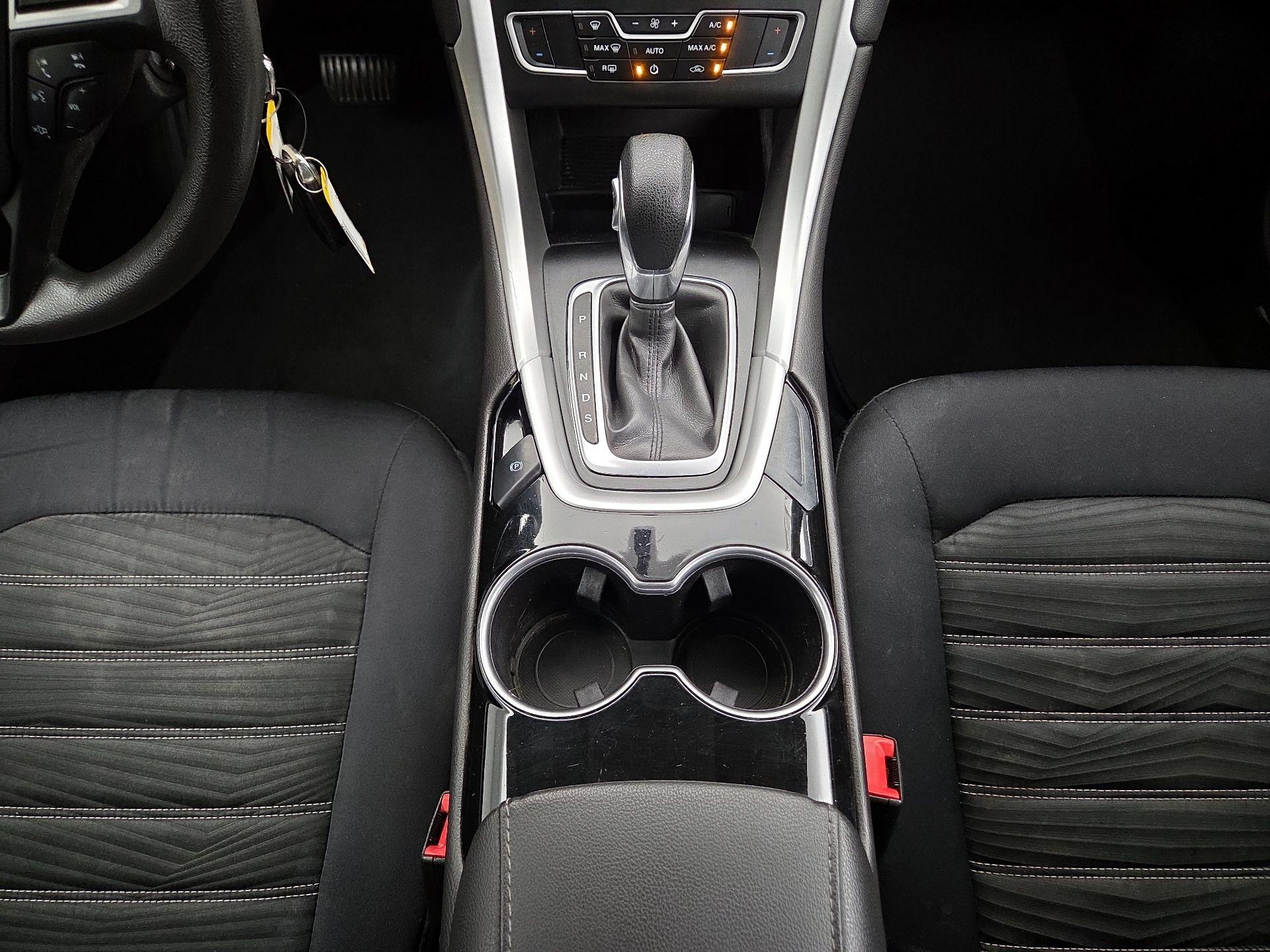 Thumbnail: 2016 Ford Fusion - 17