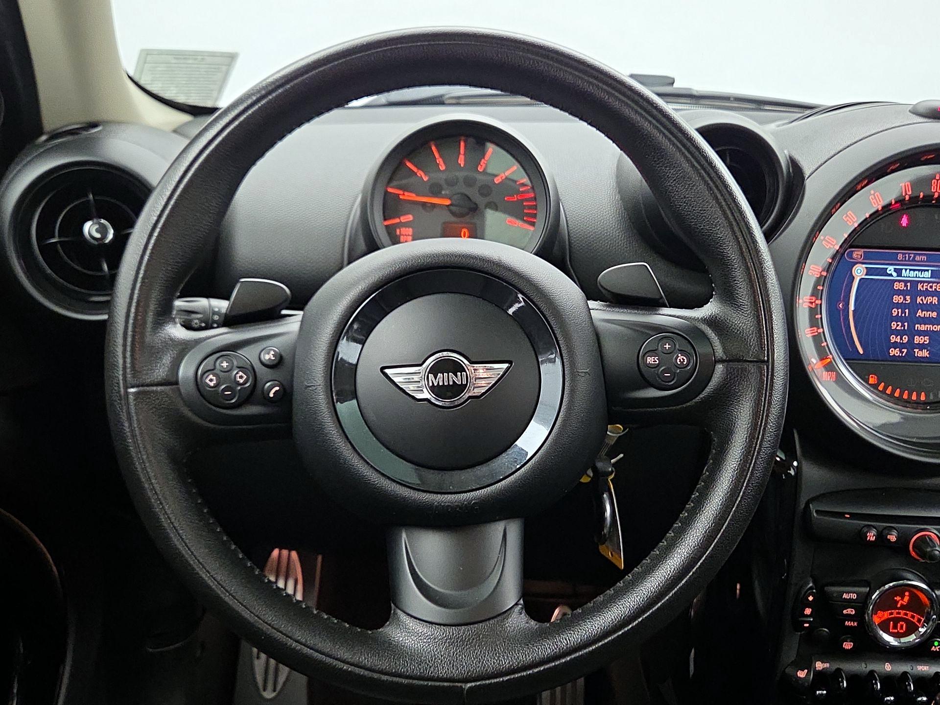 Thumbnail: 2016 MINI Cooper Countryman - 10