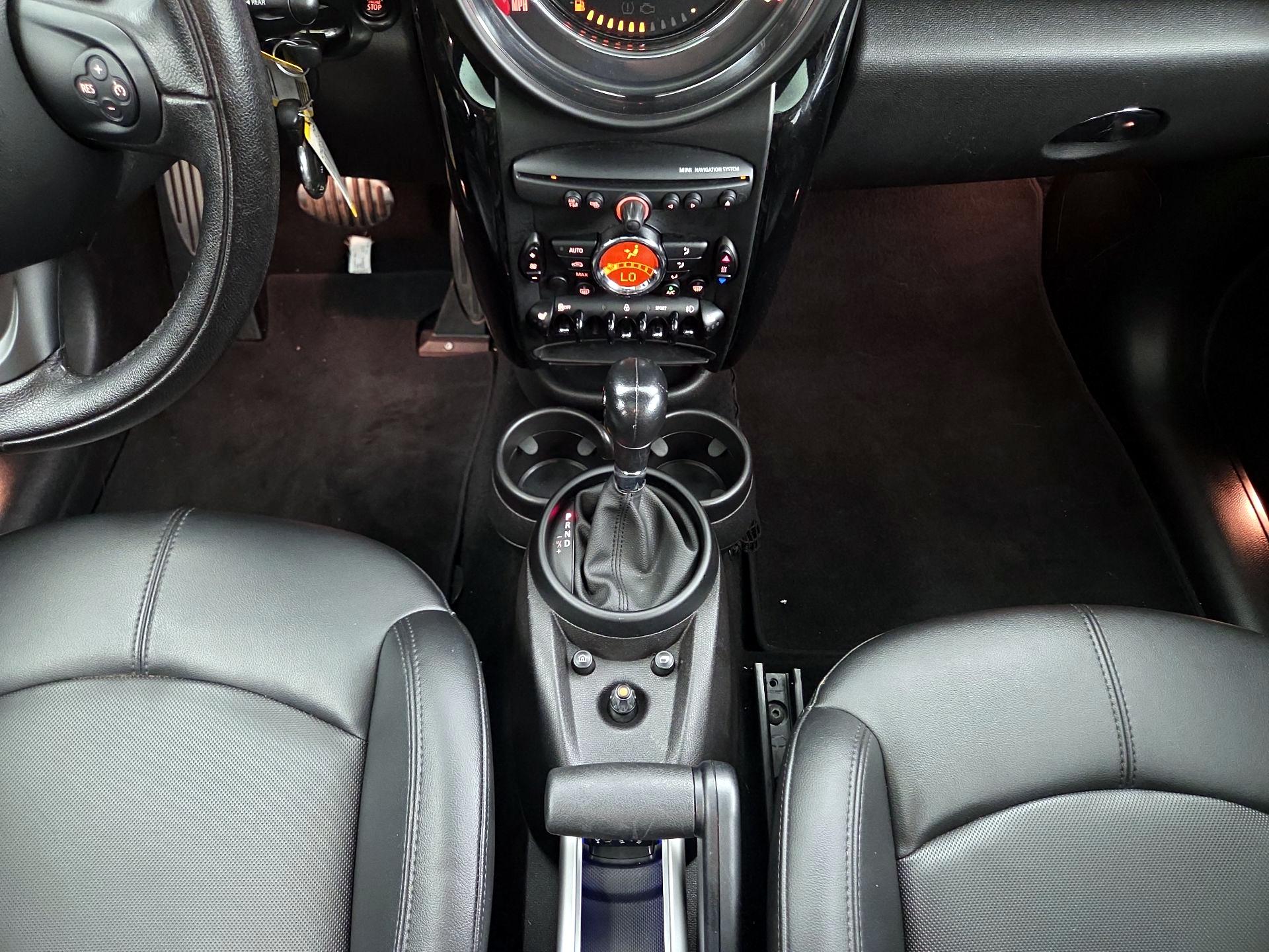 Thumbnail: 2016 MINI Cooper Countryman - 15