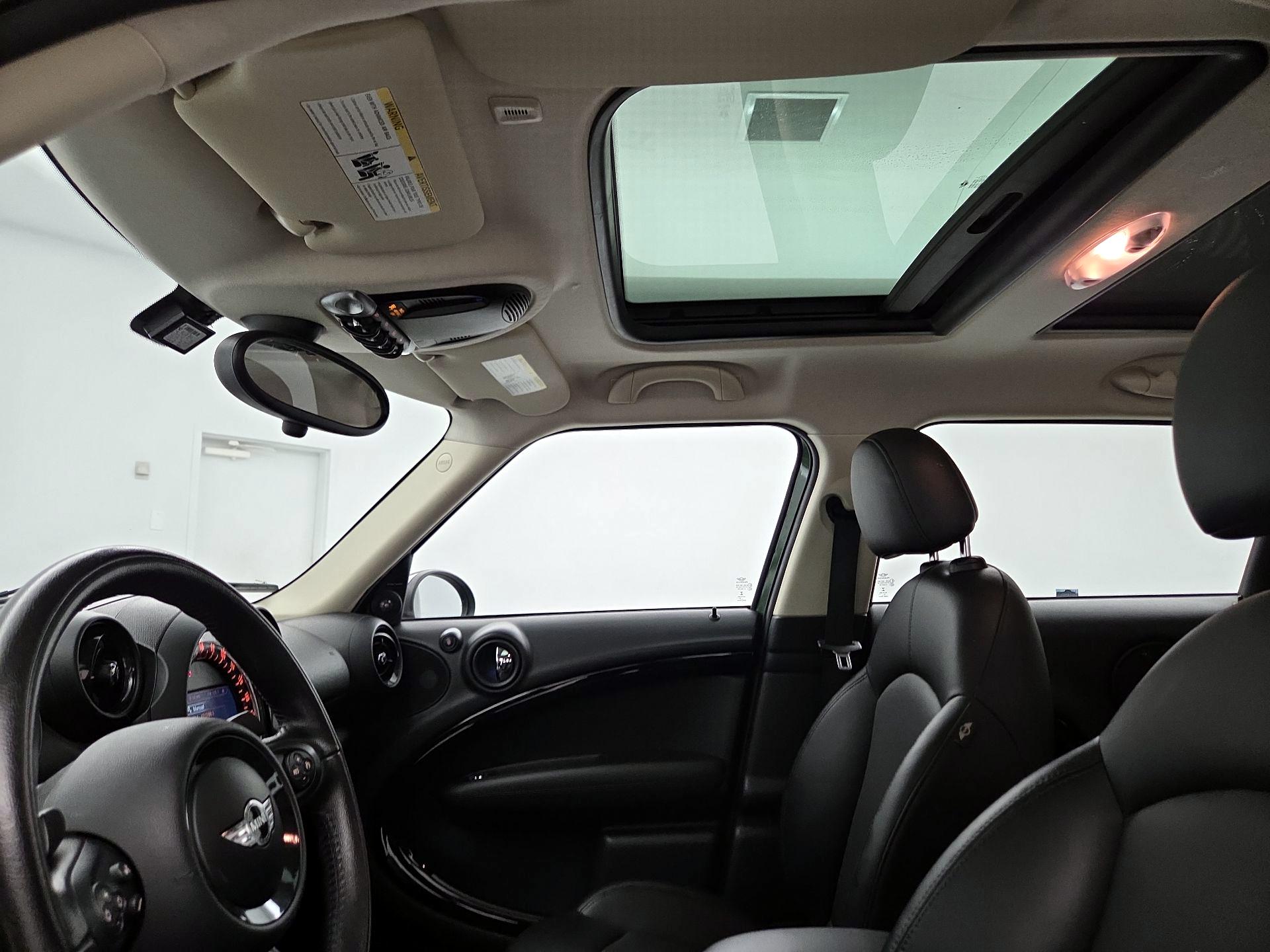 Thumbnail: 2016 MINI Cooper Countryman - 17