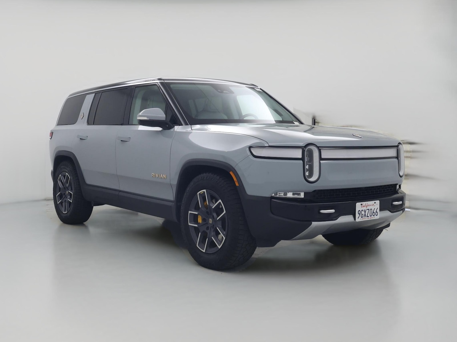 2023 Rivian R1S Adventure