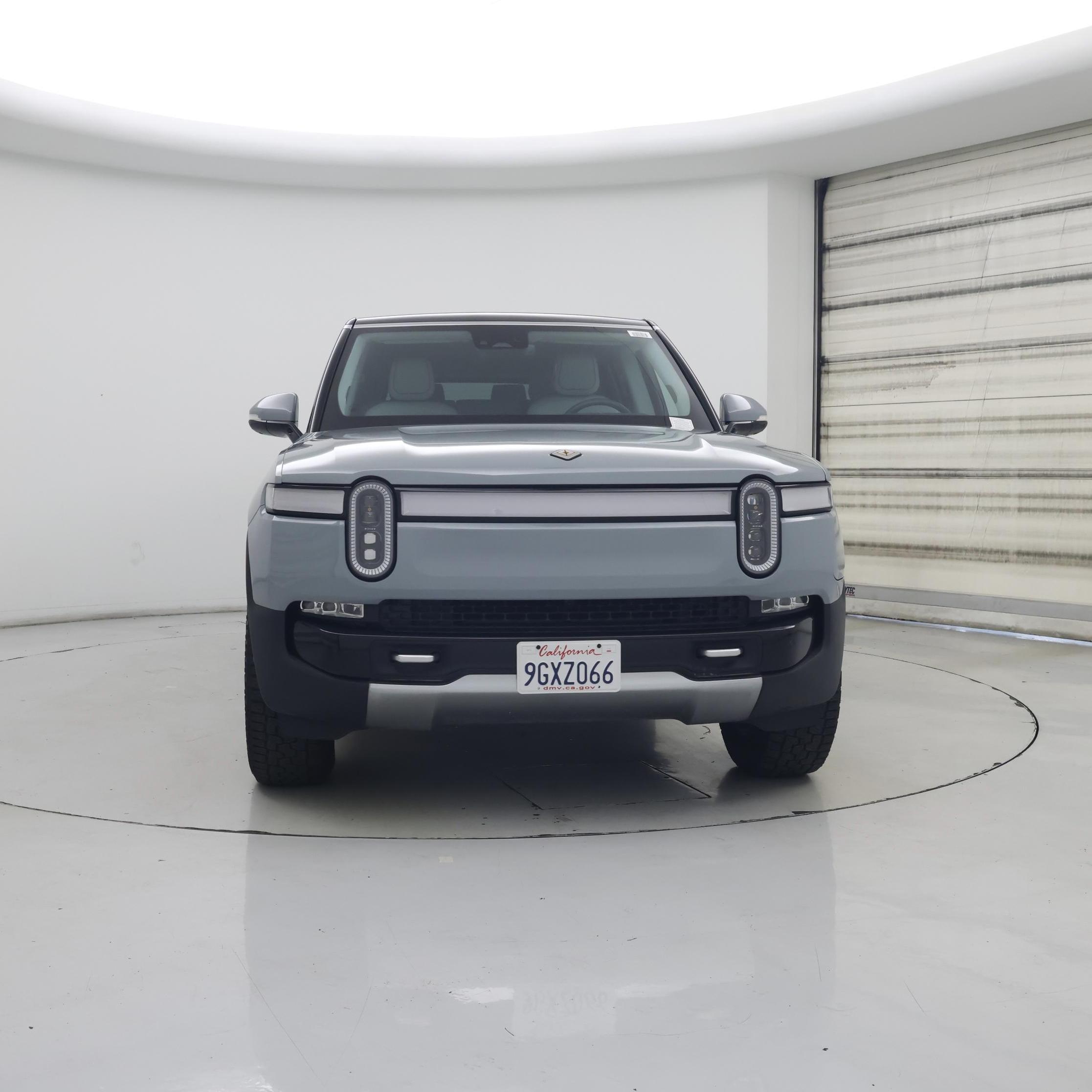 Thumbnail: 2023 Rivian R1S - 5