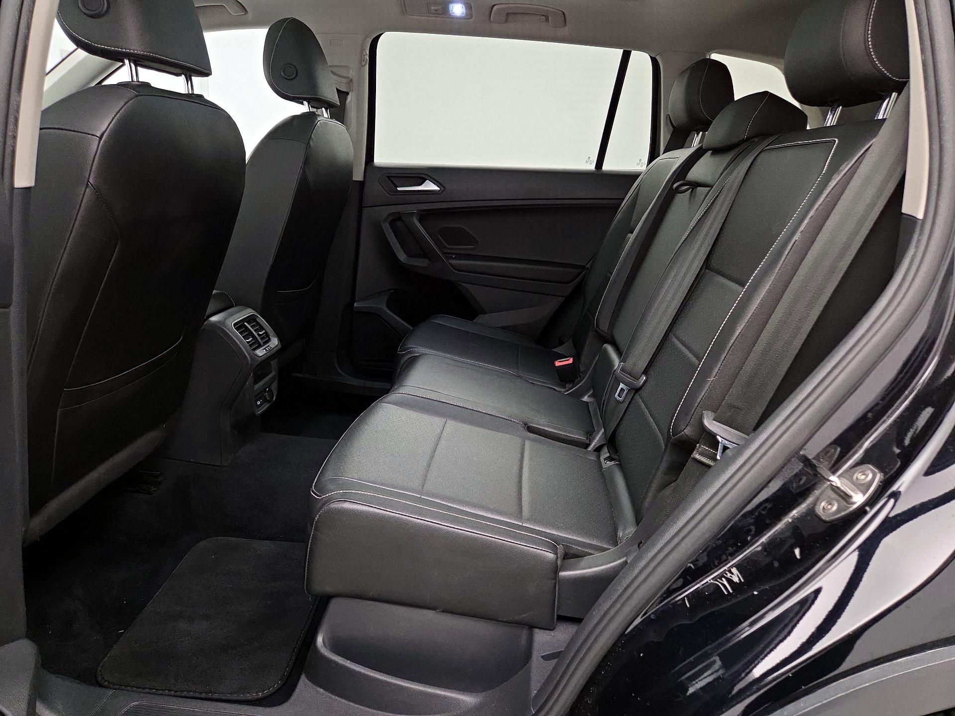 Thumbnail: 2021 Volkswagen Tiguan - 19