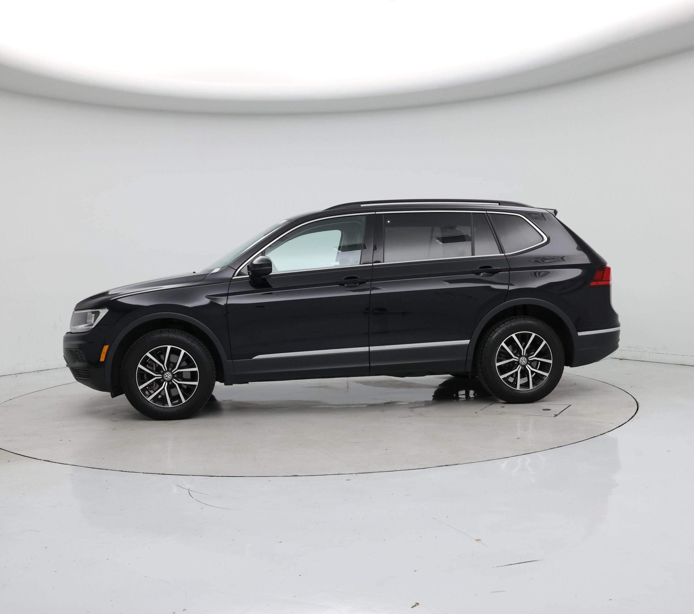 Thumbnail: 2021 Volkswagen Tiguan - 3