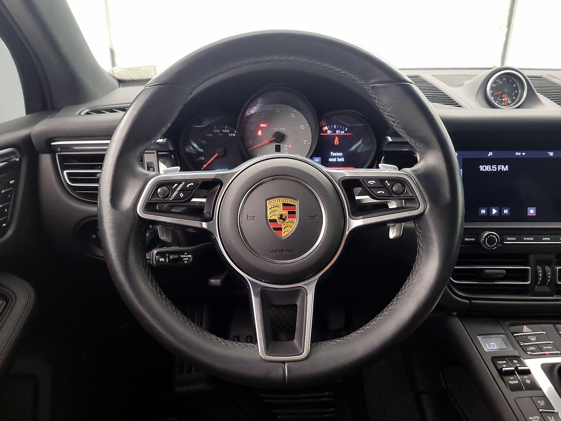 Thumbnail: 2021 Porsche Macan - 10