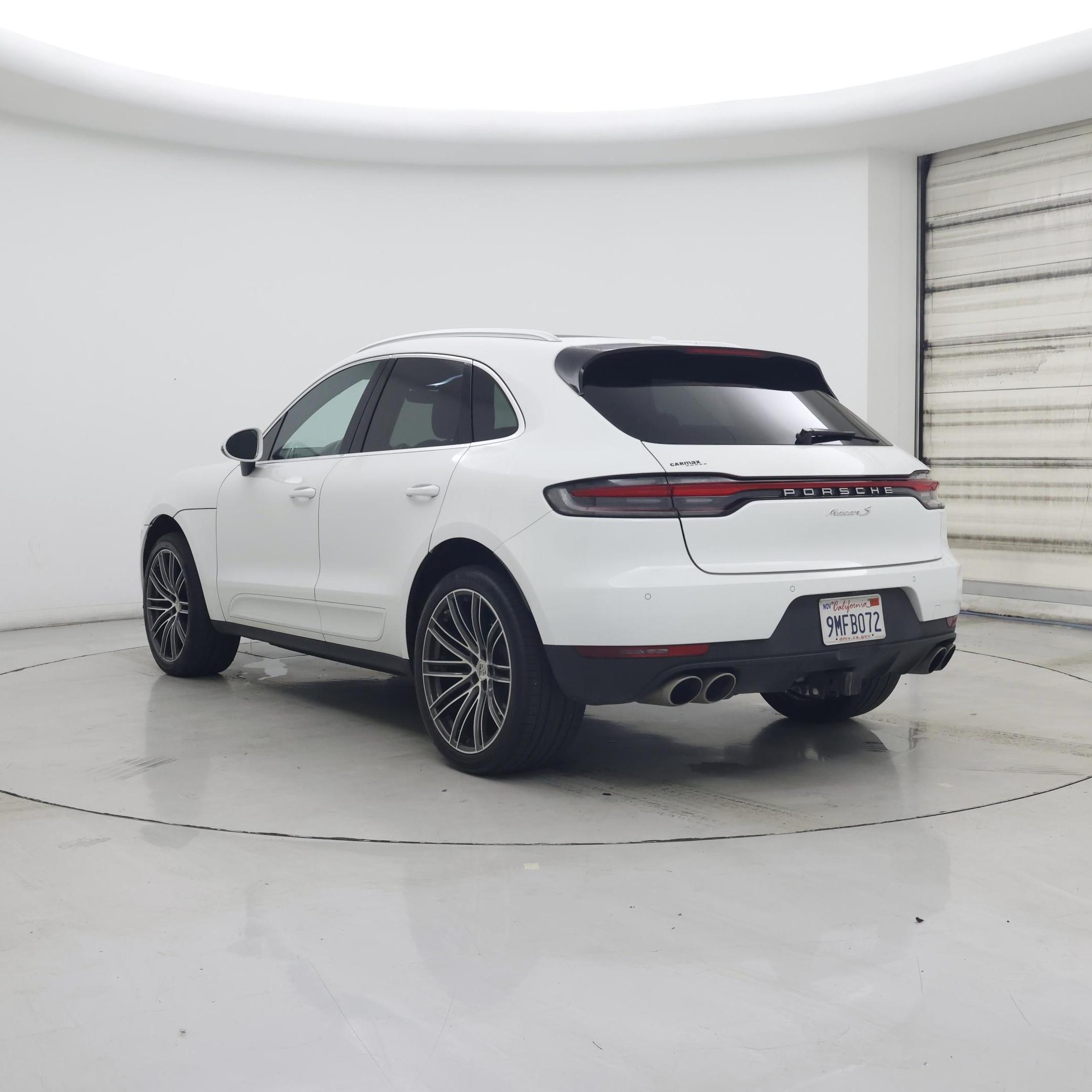 Thumbnail: 2021 Porsche Macan - 2