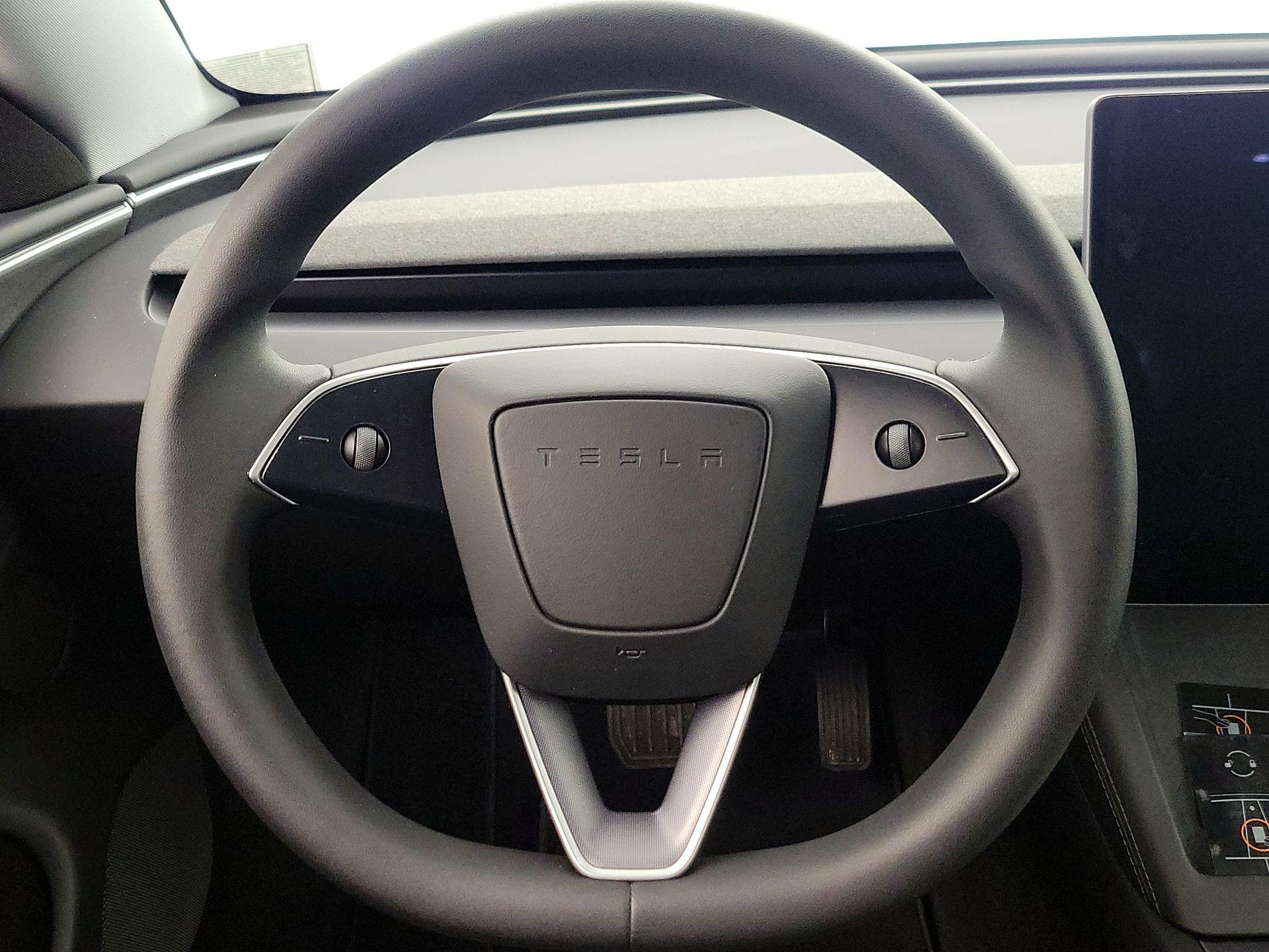 Thumbnail: 2025 Tesla Model 3 - 10