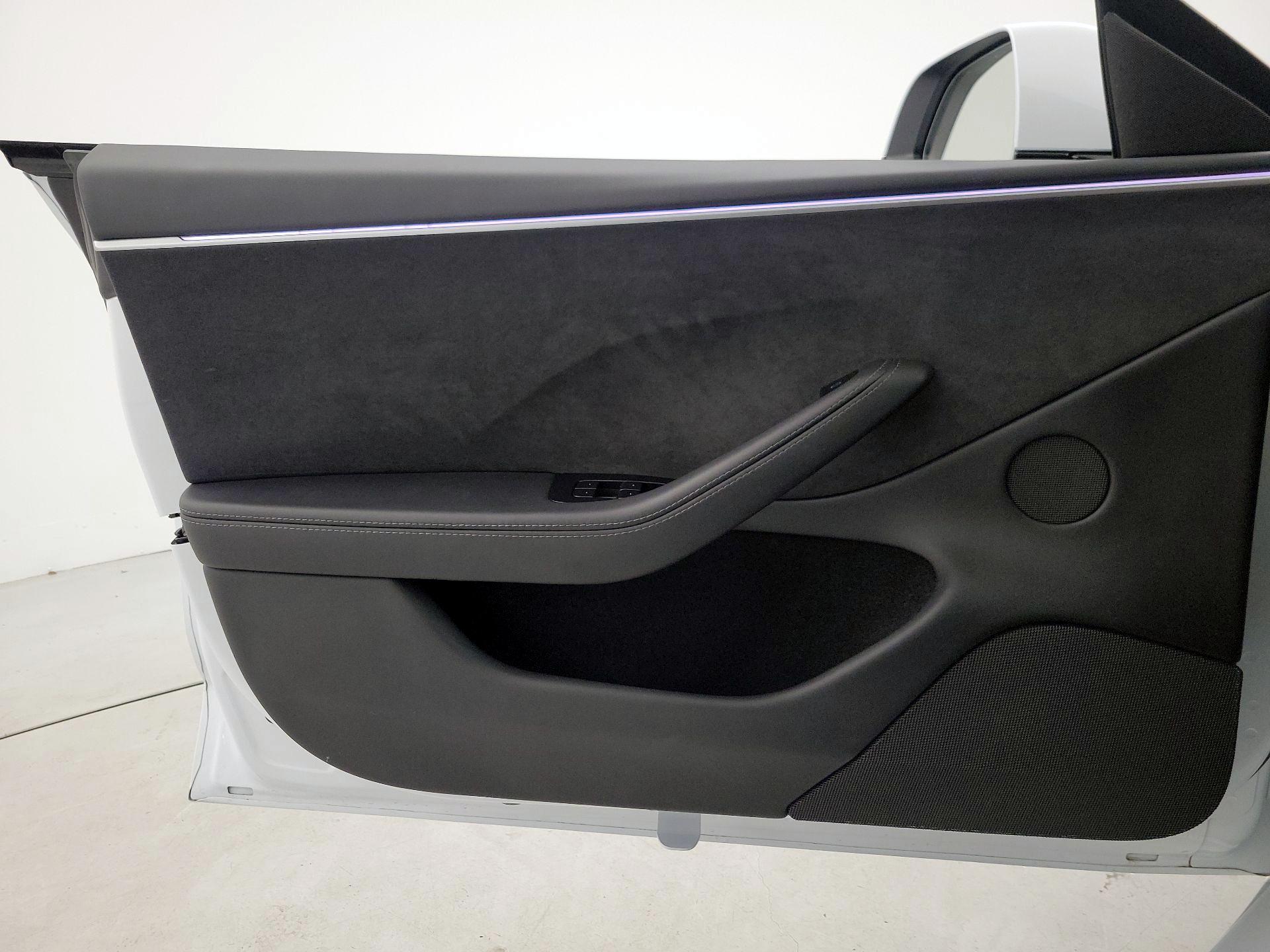 Thumbnail: 2025 Tesla Model 3 - 12