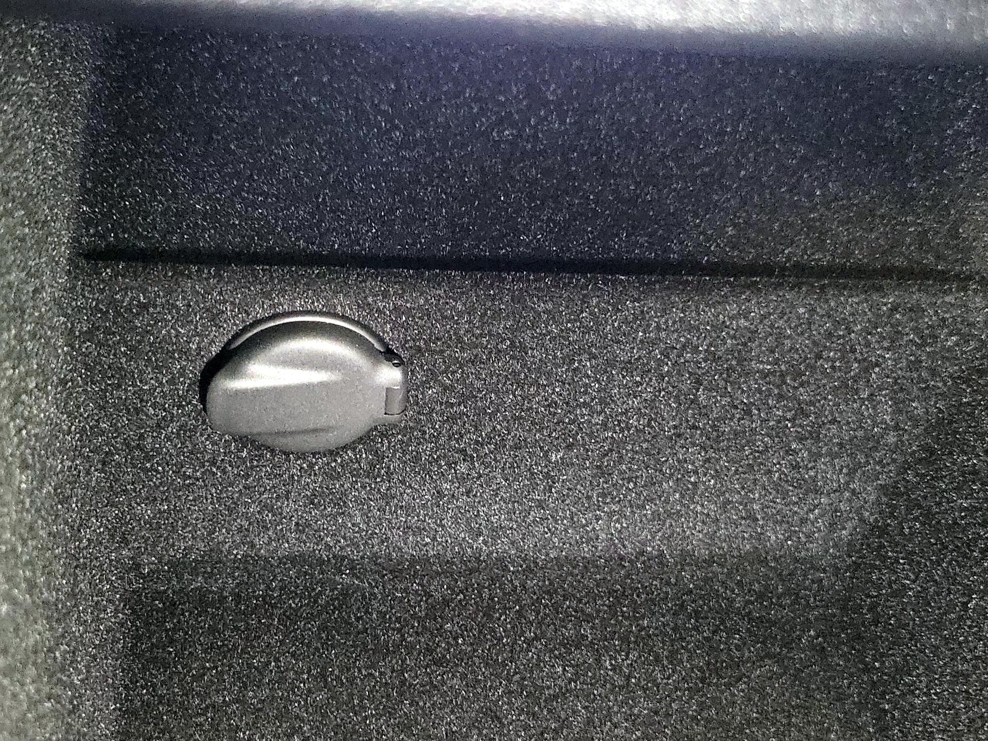 Thumbnail: 2025 Tesla Model 3 - 18