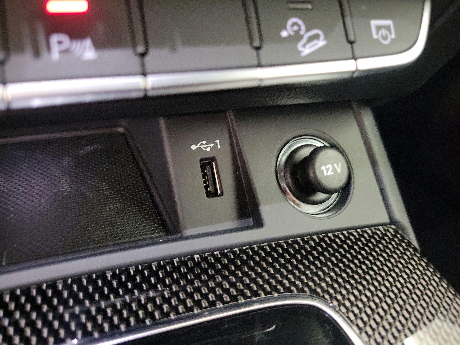 Thumbnail: 2023 Audi SQ5 - 19