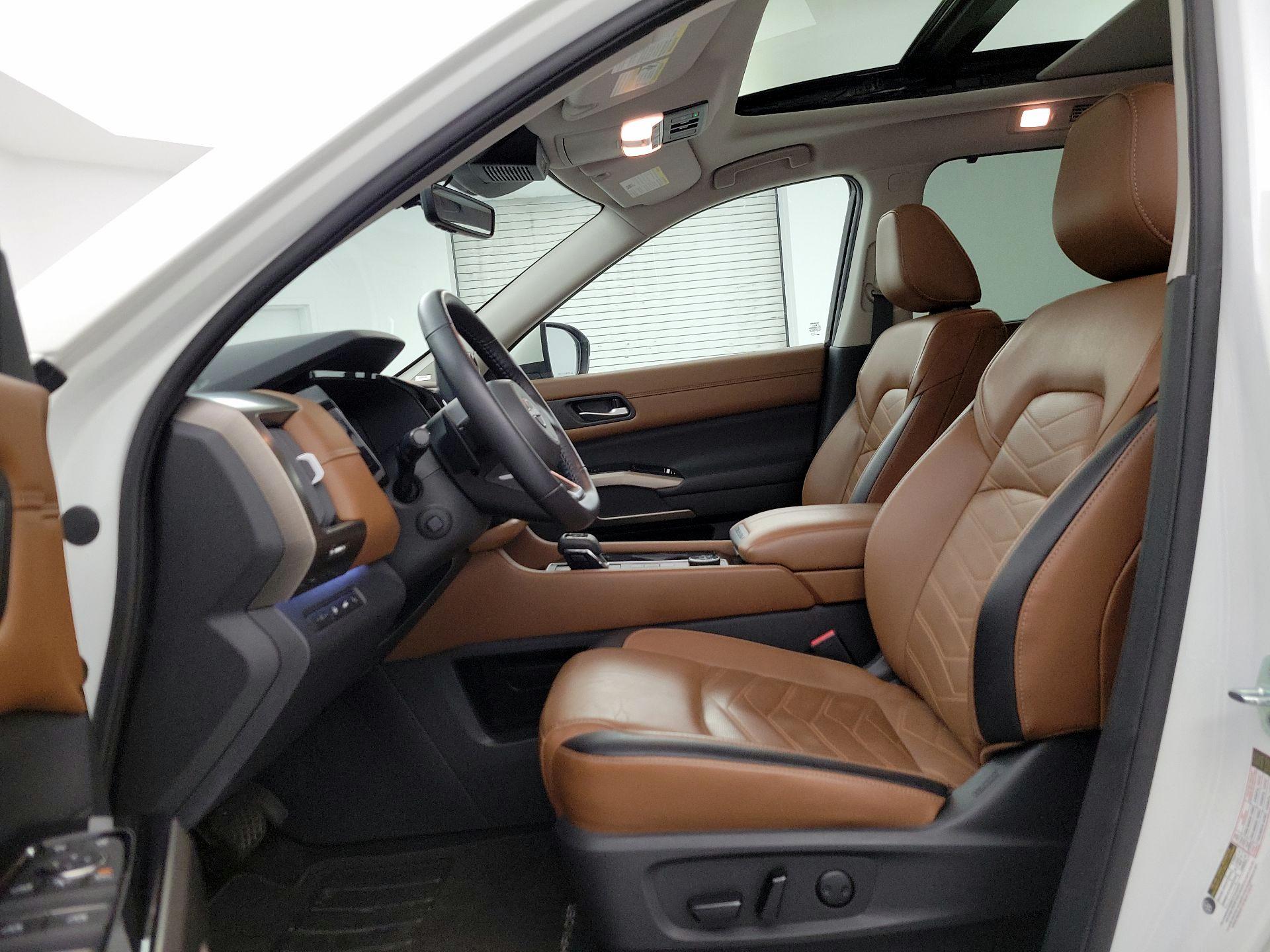 Thumbnail: 2023 Nissan Pathfinder - 11