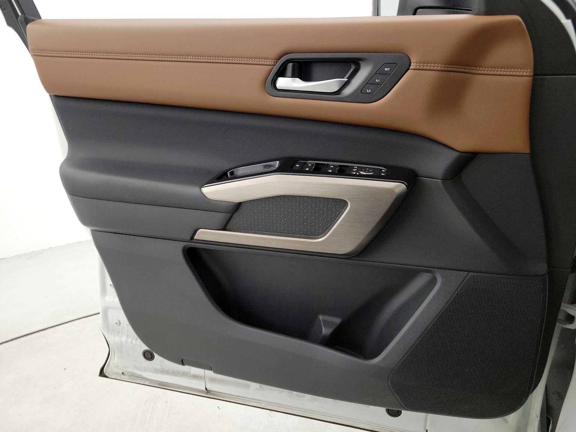 Thumbnail: 2023 Nissan Pathfinder - 12