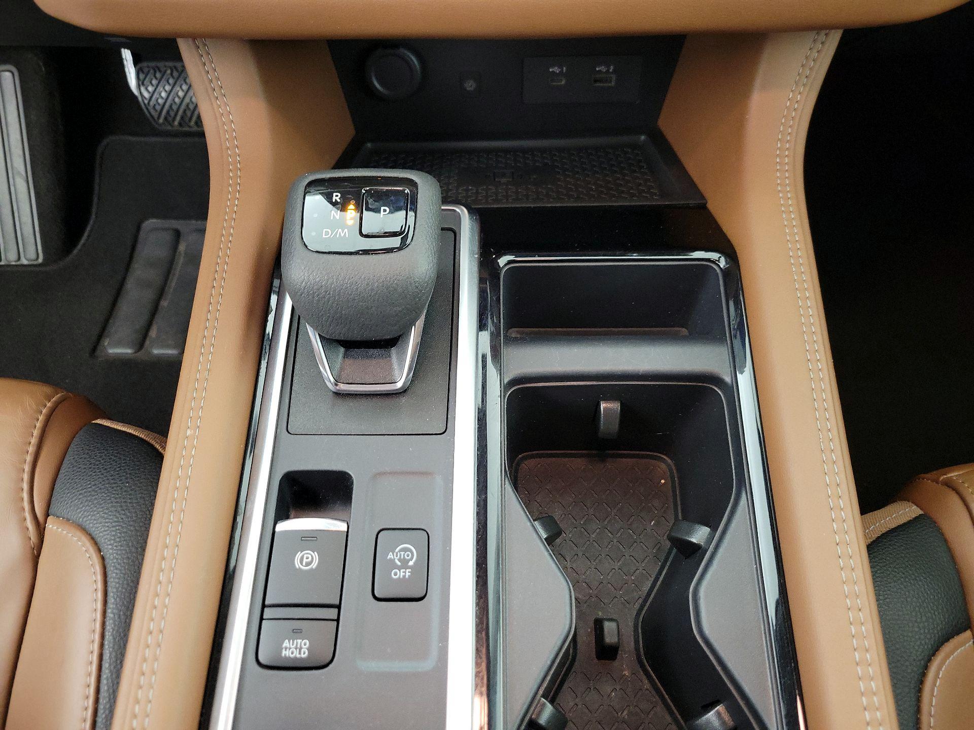 Thumbnail: 2023 Nissan Pathfinder - 18