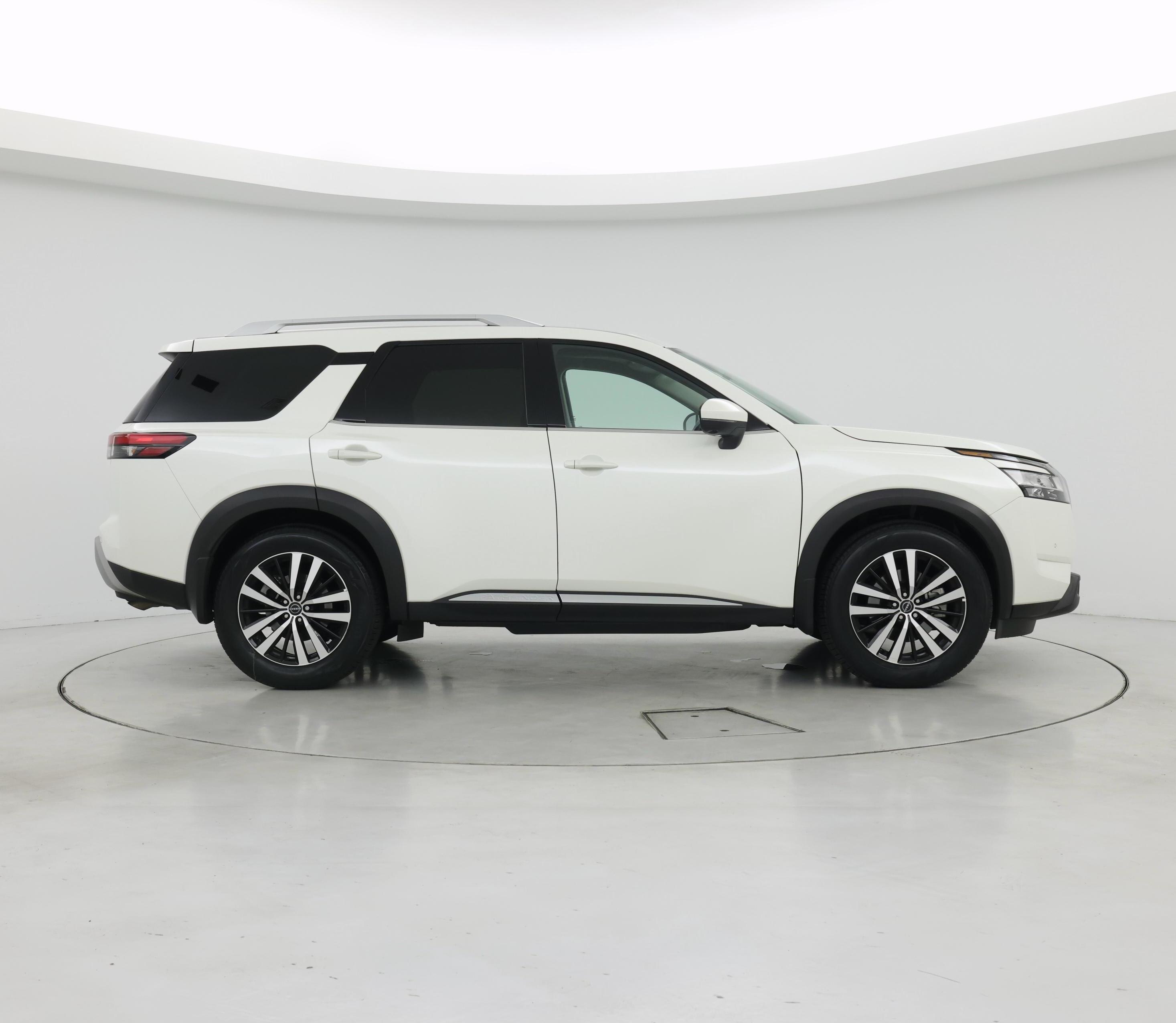 Thumbnail: 2023 Nissan Pathfinder - 7