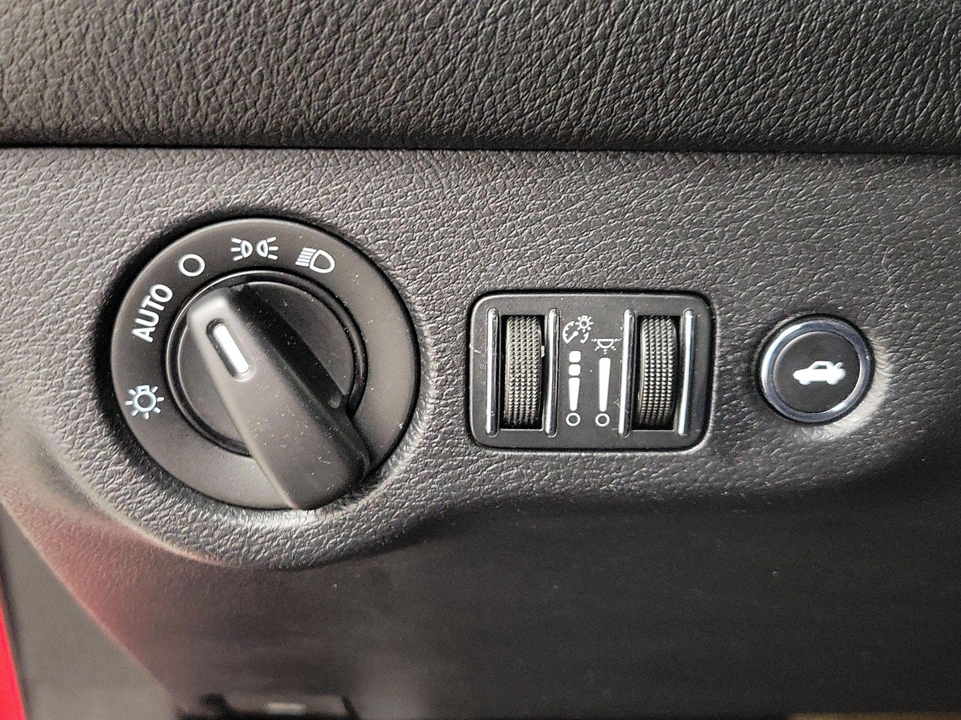 Thumbnail: 2016 Dodge Challenger - 13