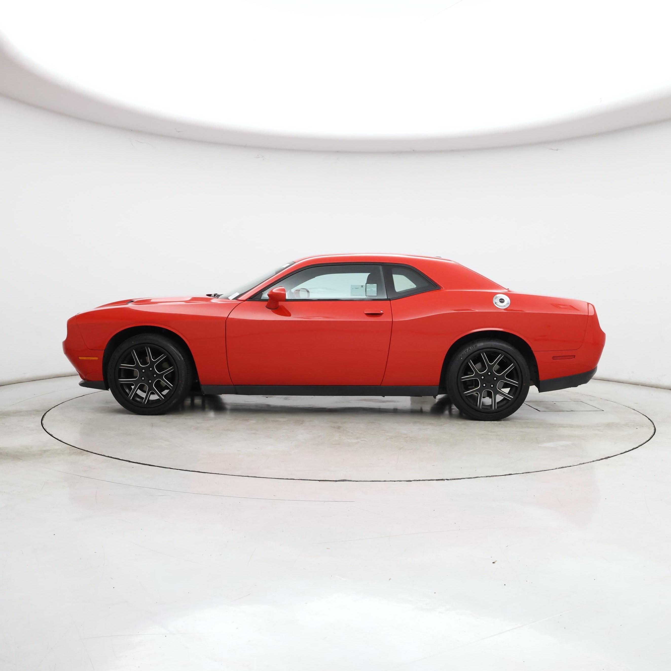 Thumbnail: 2016 Dodge Challenger - 3