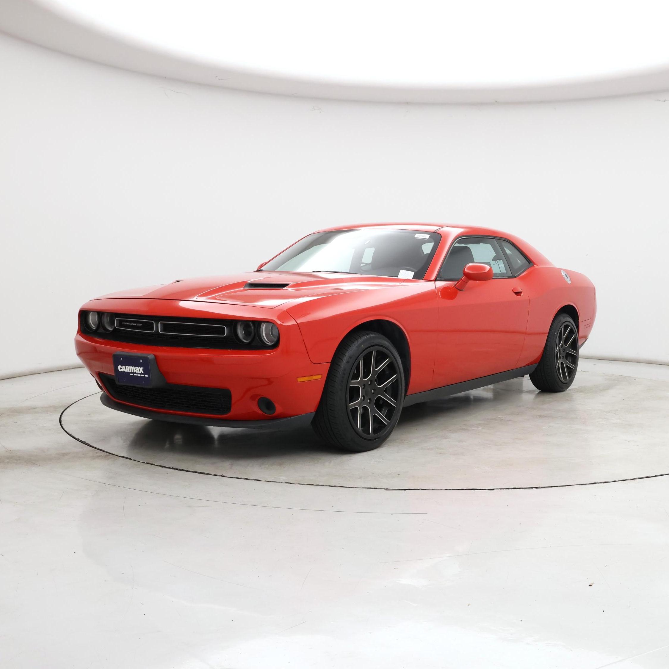 Thumbnail: 2016 Dodge Challenger - 4