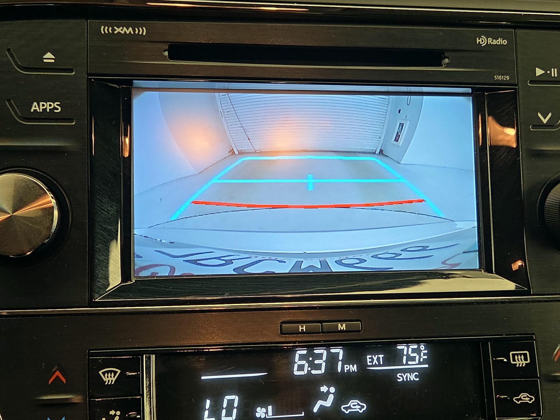 Thumbnail: 2016 Toyota Avalon - 14