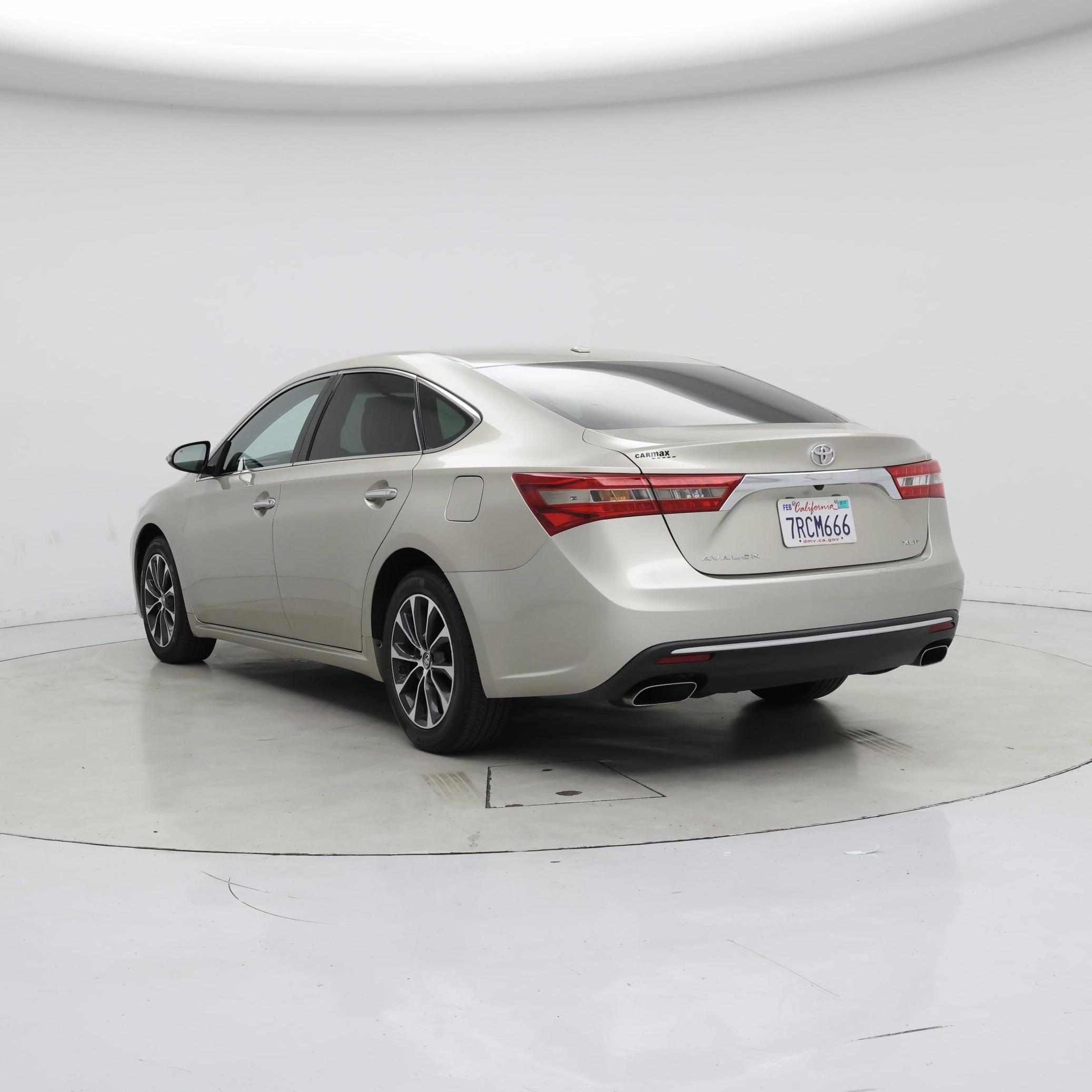 Thumbnail: 2016 Toyota Avalon - 2