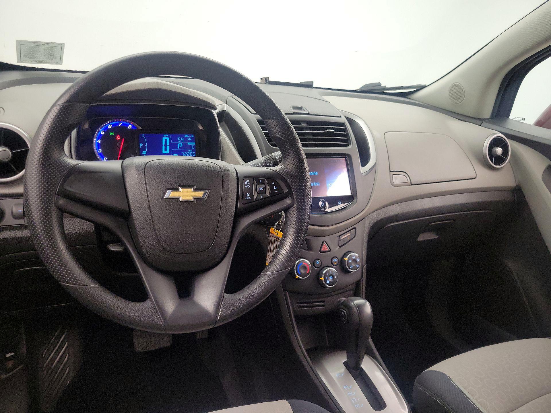 Thumbnail: 2016 Chevrolet Trax - 9