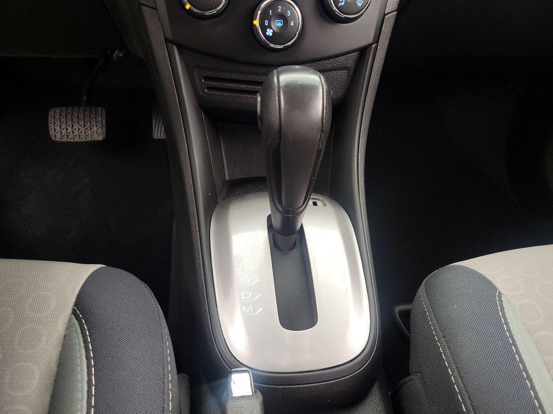 Thumbnail: 2016 Chevrolet Trax - 17